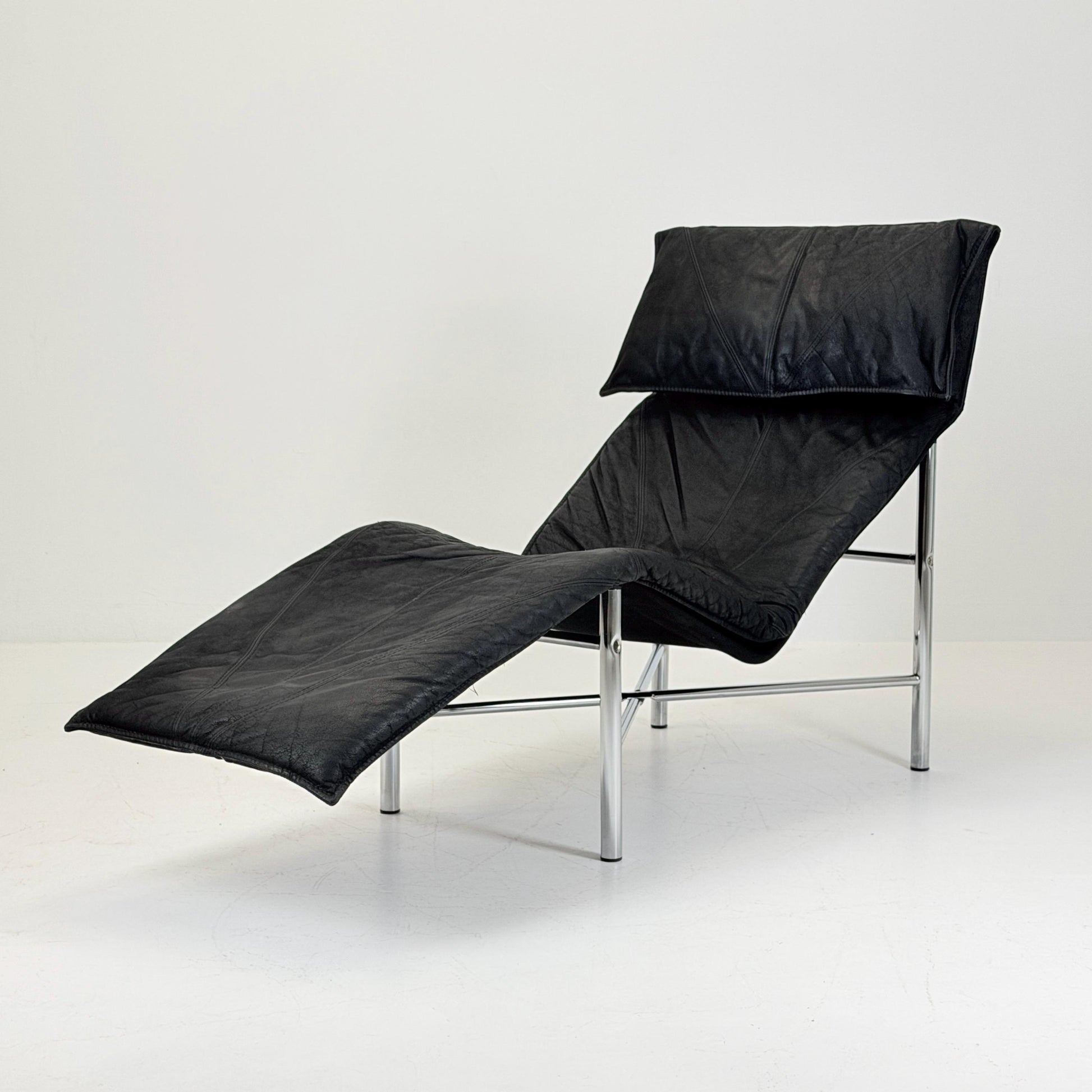 Post Modern Tord Björklund “Skye” Chaise Lounge for Ikea, Sweden, circa 1970s