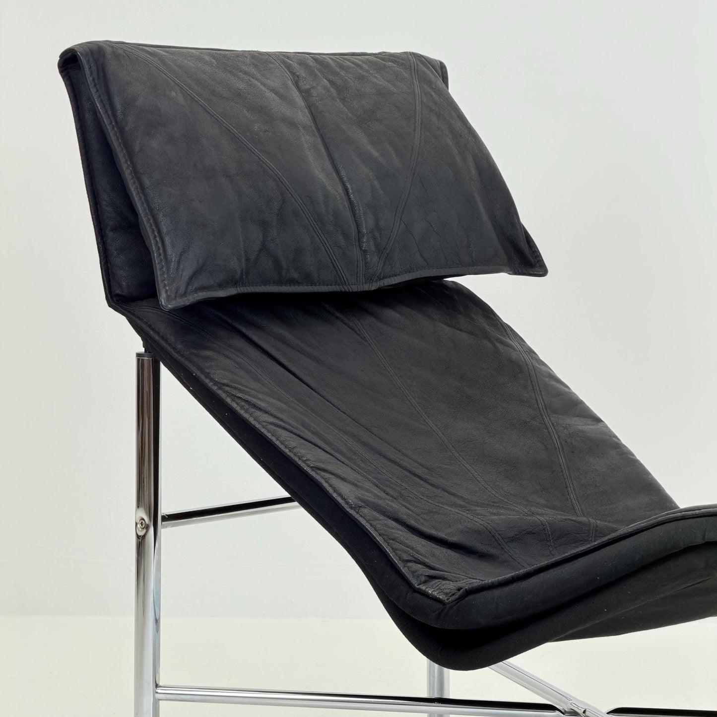 Post Modern Tord Björklund “Skye” Chaise Lounge for Ikea, Sweden, circa 1970s