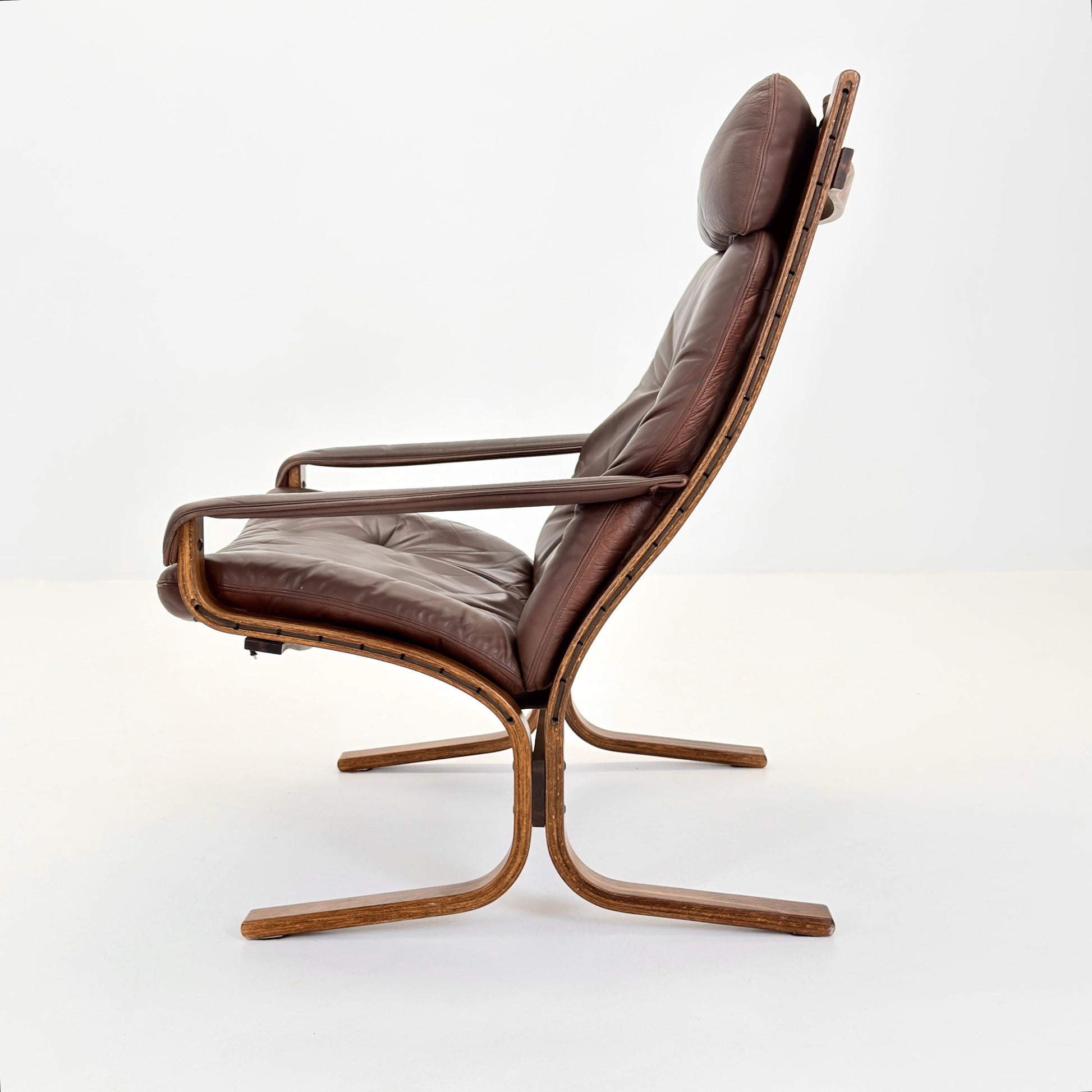 Mid century Ingmar Relling Danish Modern Siesta brown leather Chair with High Back and Armrests from Westnofa Norway 1960s