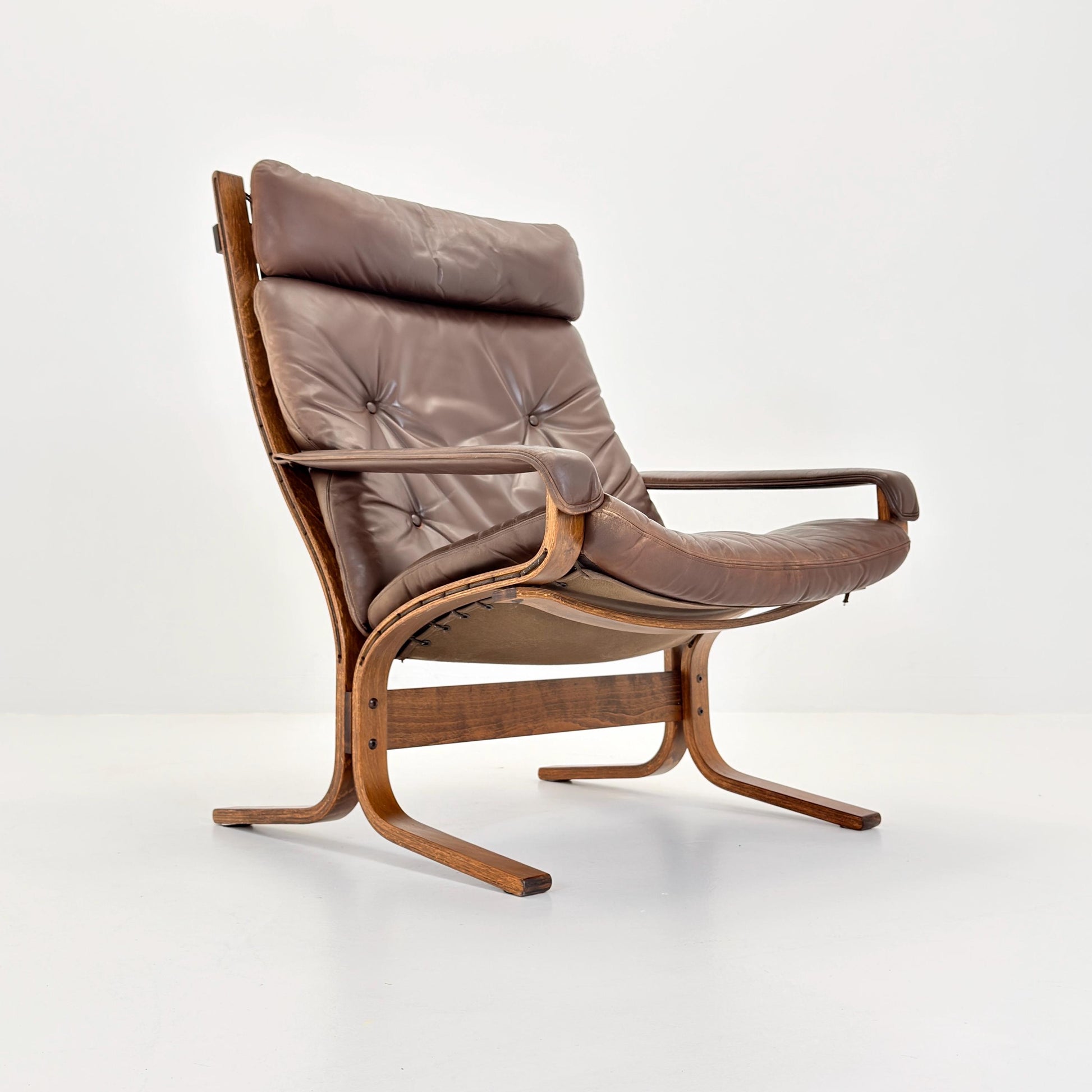 Mid century Ingmar Relling Danish Modern Siesta brown leather Chair with High Back and Armrests from Westnofa Norway 1960s