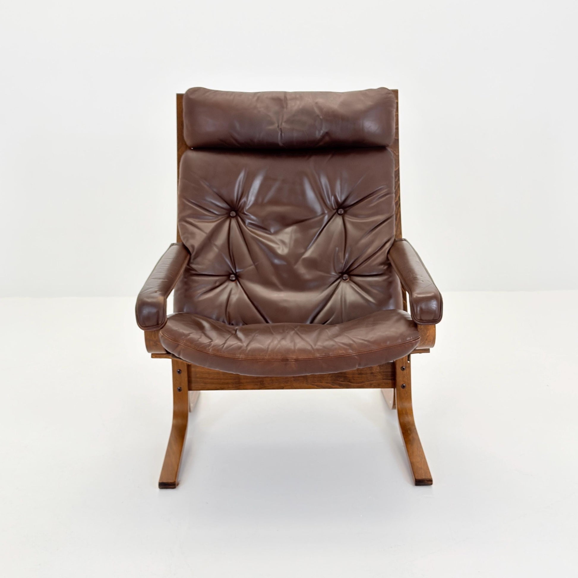 Mid century Ingmar Relling Danish Modern Siesta brown leather Chair with High Back and Armrests from Westnofa Norway 1960s