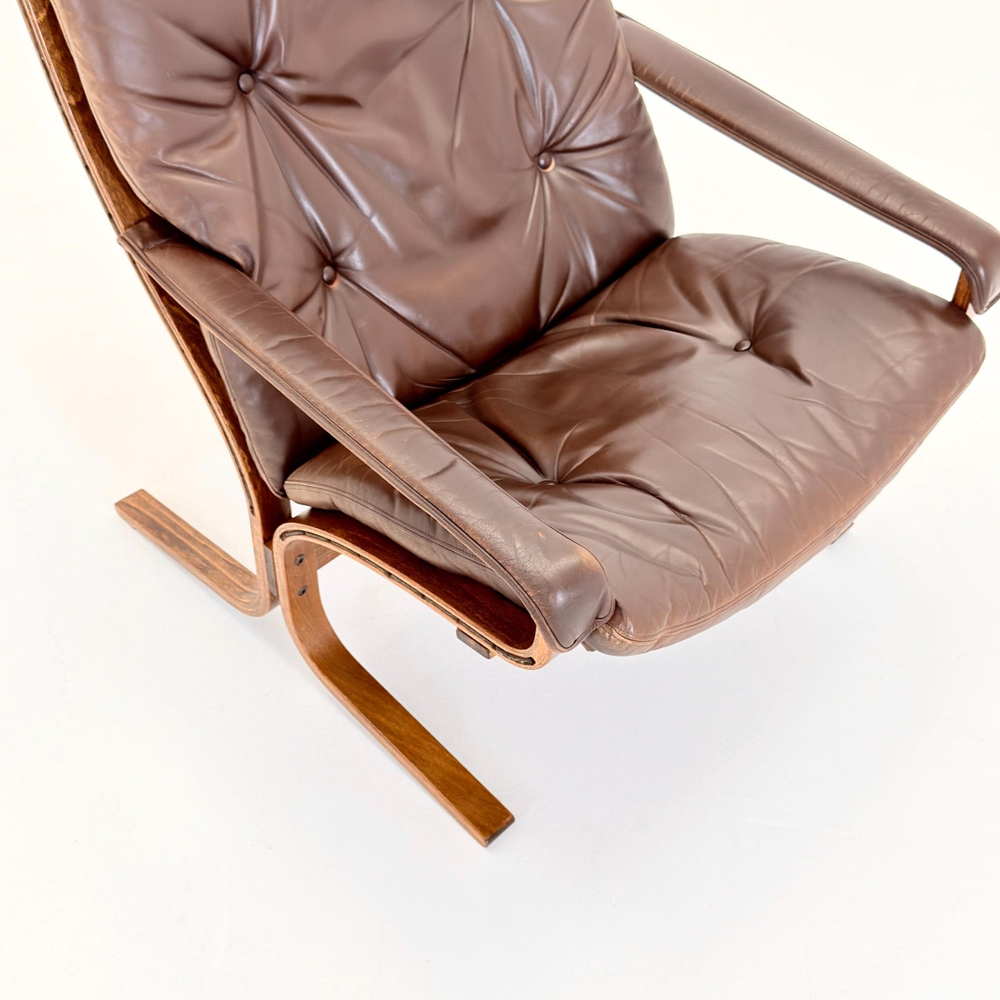 Mid century Ingmar Relling Danish Modern Siesta brown leather Chair with High Back and Armrests from Westnofa Norway 1960s