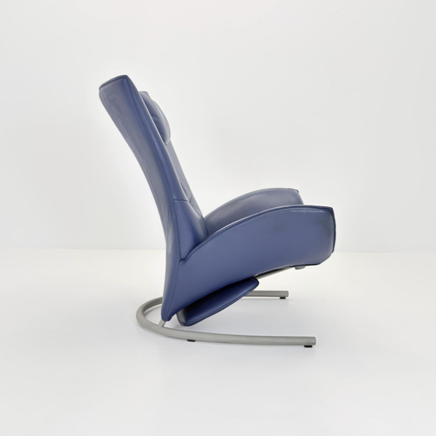 Mid Century Rolf Benz 1900 Blue Leather Lounge Chair with Footrest, Germany 1990s