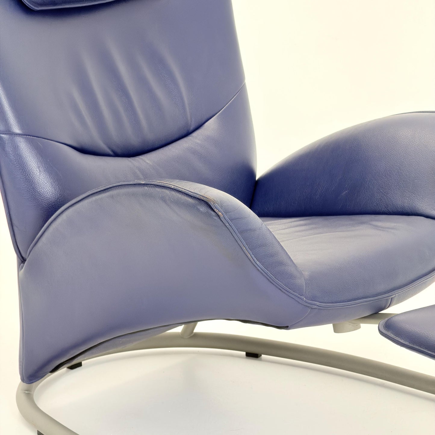 Mid Century Rolf Benz 1900 Blue Leather Lounge Chair with Footrest, Germany 1990s