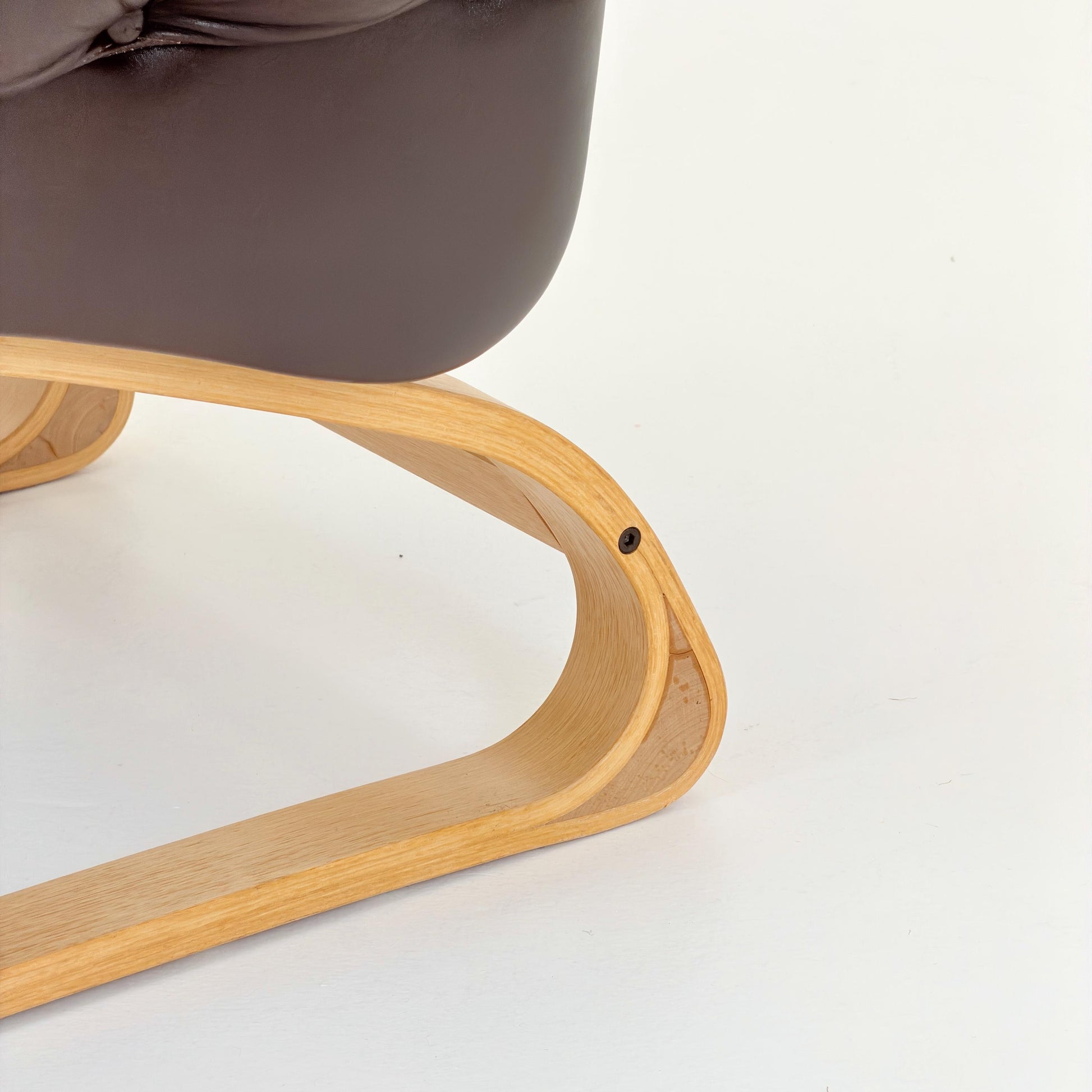 Mid century Norwegian Kengu leather high back lounge chair by Elsa & Nordahl Solheim for Rybo Rykken - 1970s Norway