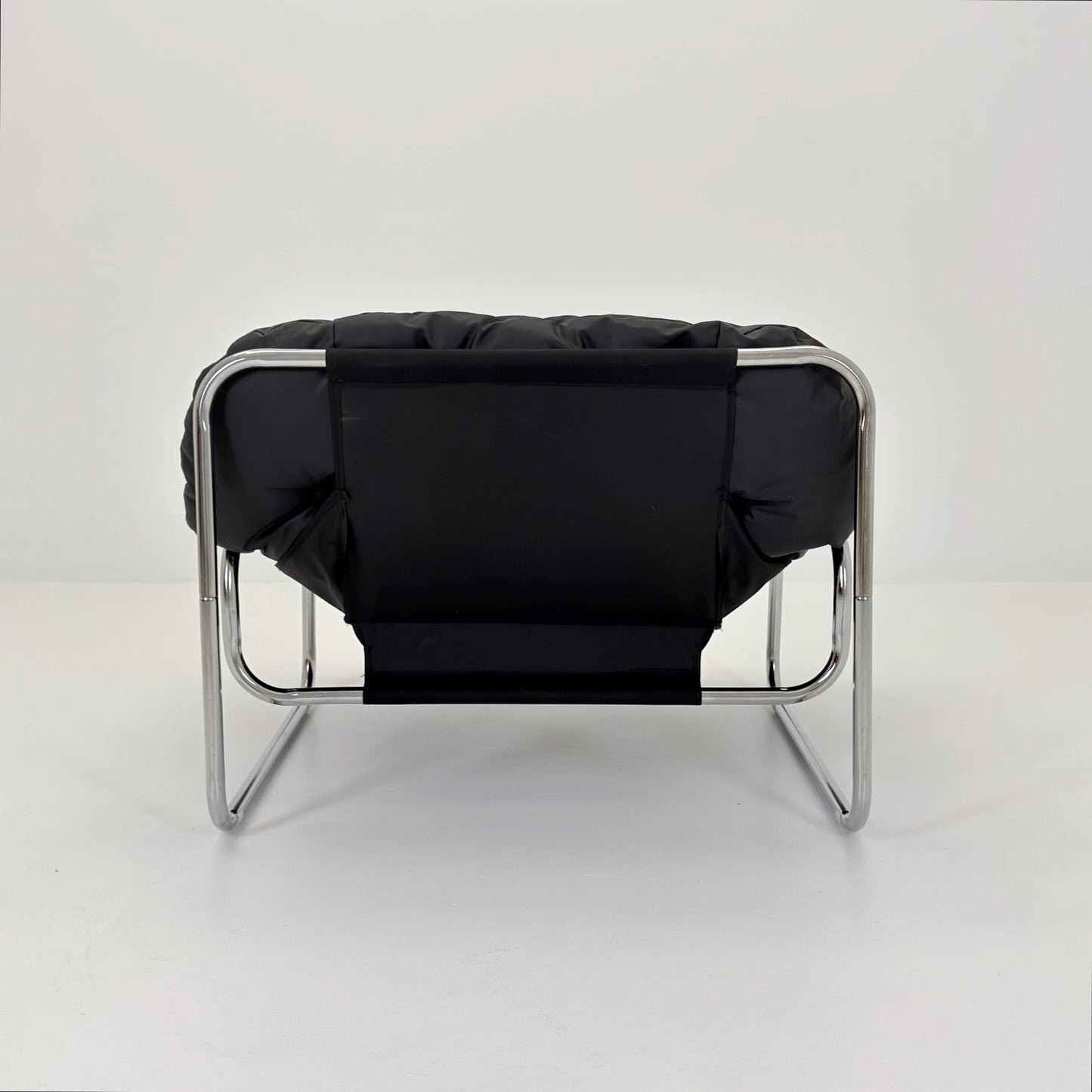 Mid Century Style Black Faux Leather Lounge Chair – Scandinavian Modern Chrome Tubular Armchair