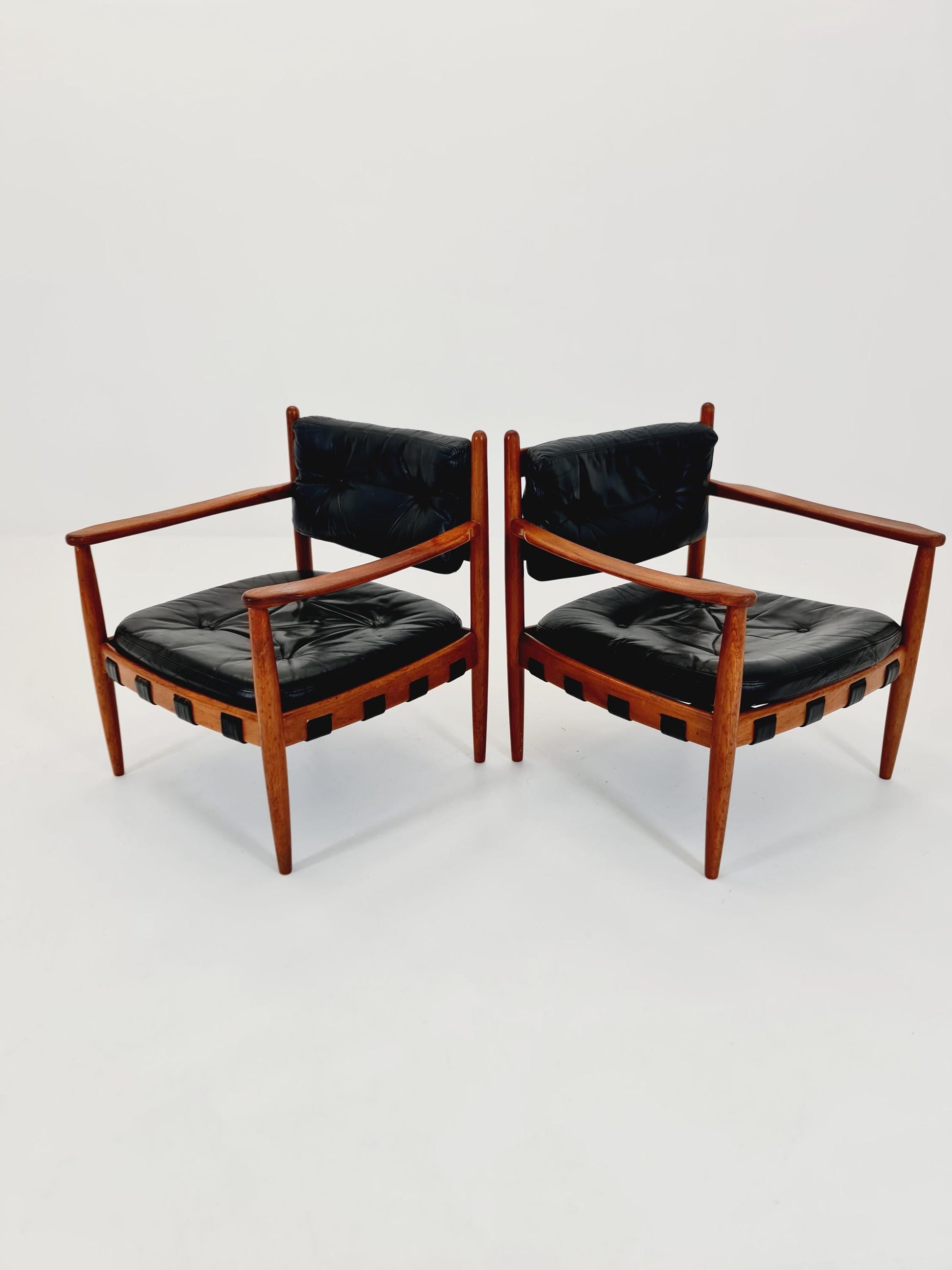 Mid-Century Modern Arm Chairs by Sven Ellekaer for Coja 1960s Set of 2