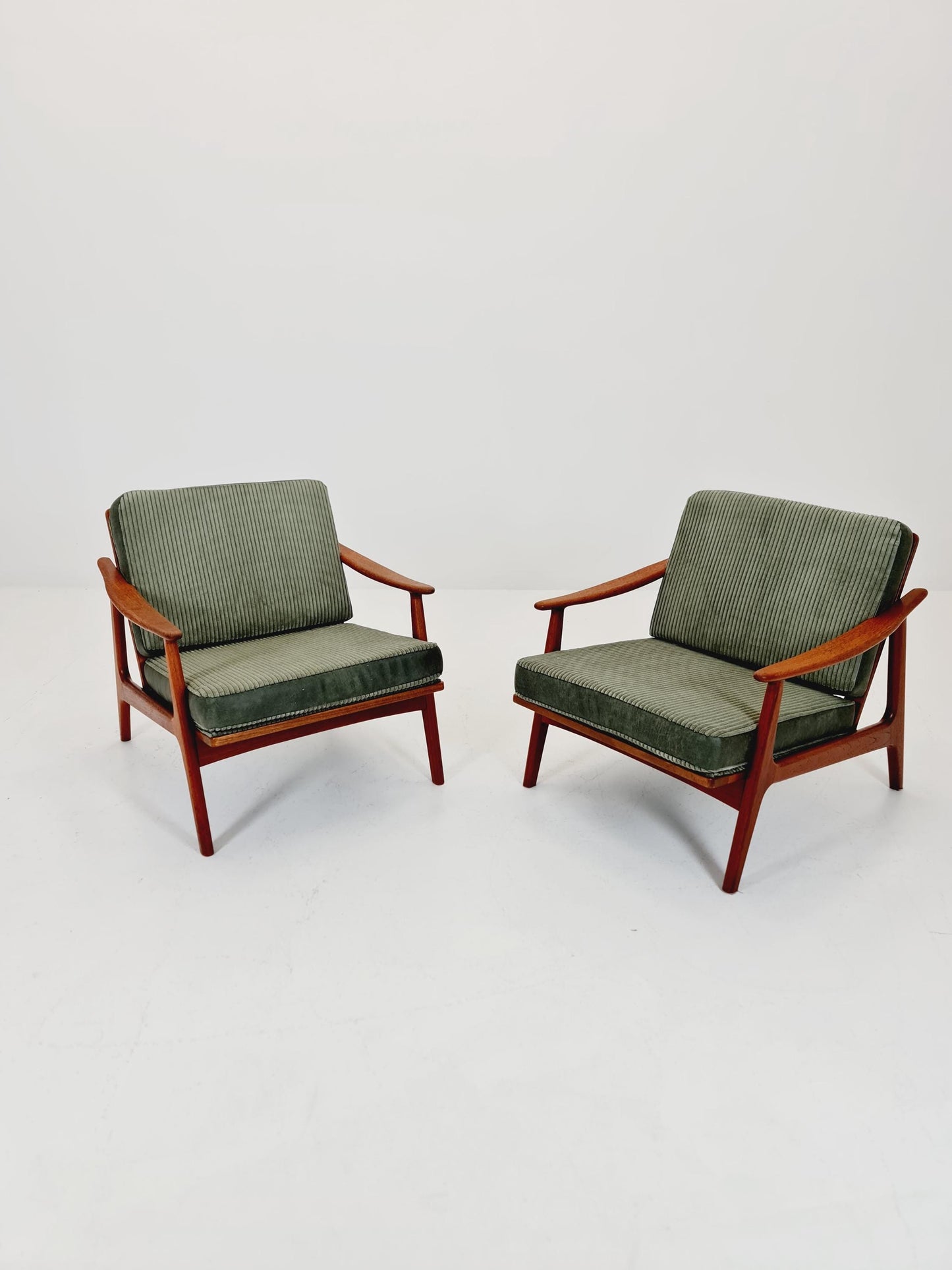 Mid century easy lounge chairs Denmark 1960s, Set of 2