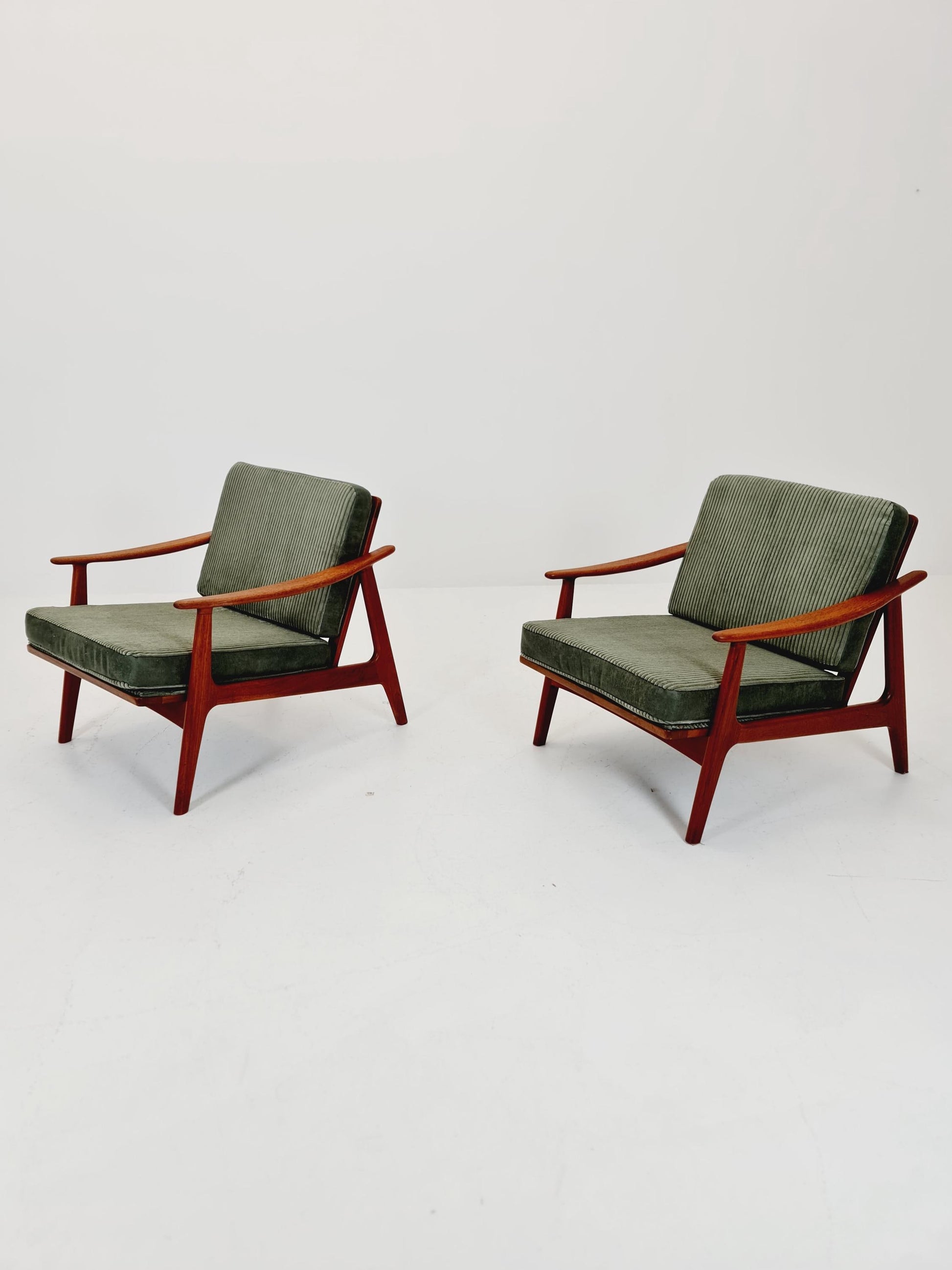 Mid century easy lounge chairs Denmark 1960s, Set of 2