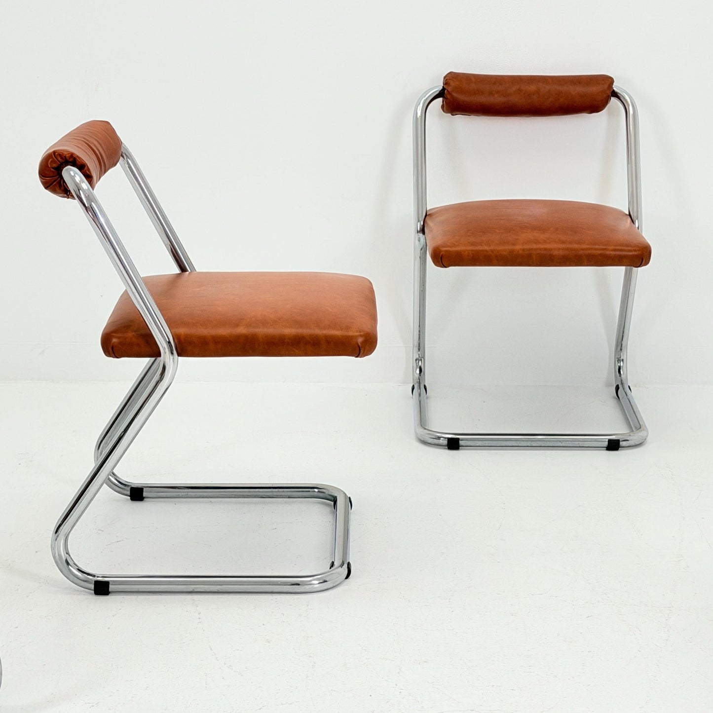 Rare Set of 4 Mid-Century Modern Italian Dining Chairs by Giotto Stoppino, 1980s