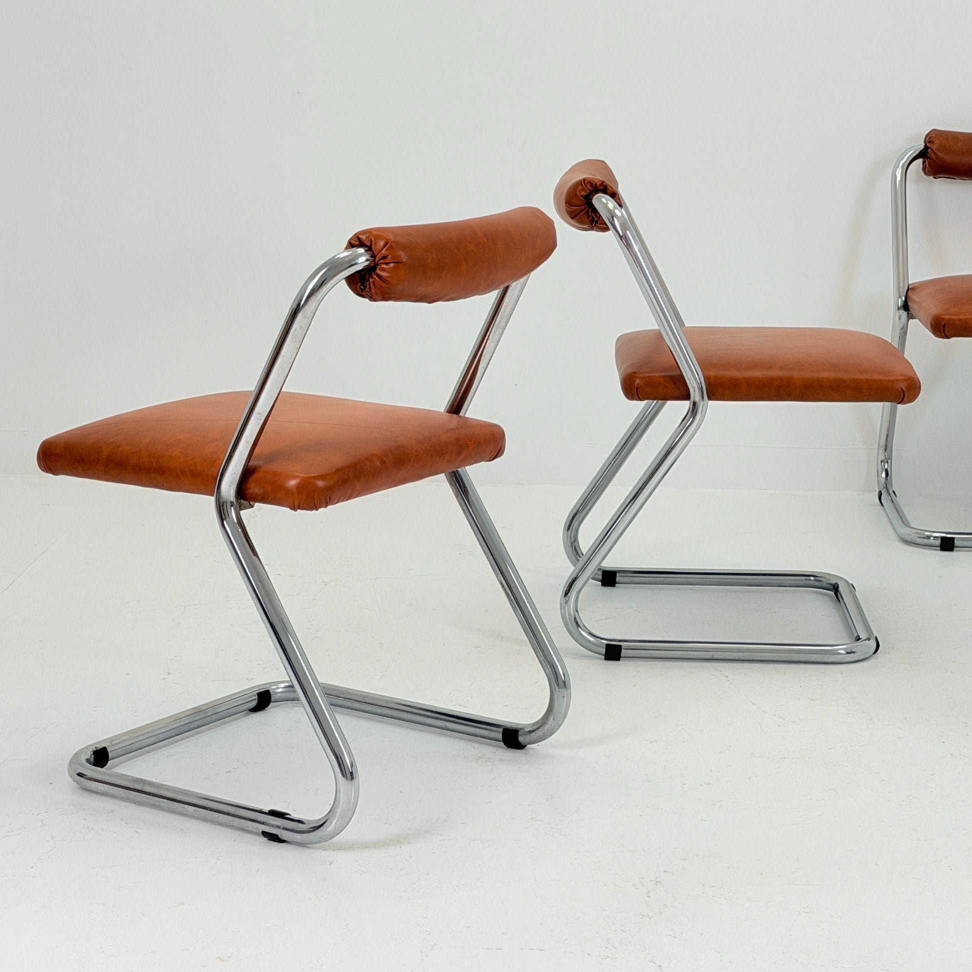 Rare Set of 4 Mid-Century Modern Italian Dining Chairs by Giotto Stoppino, 1980s