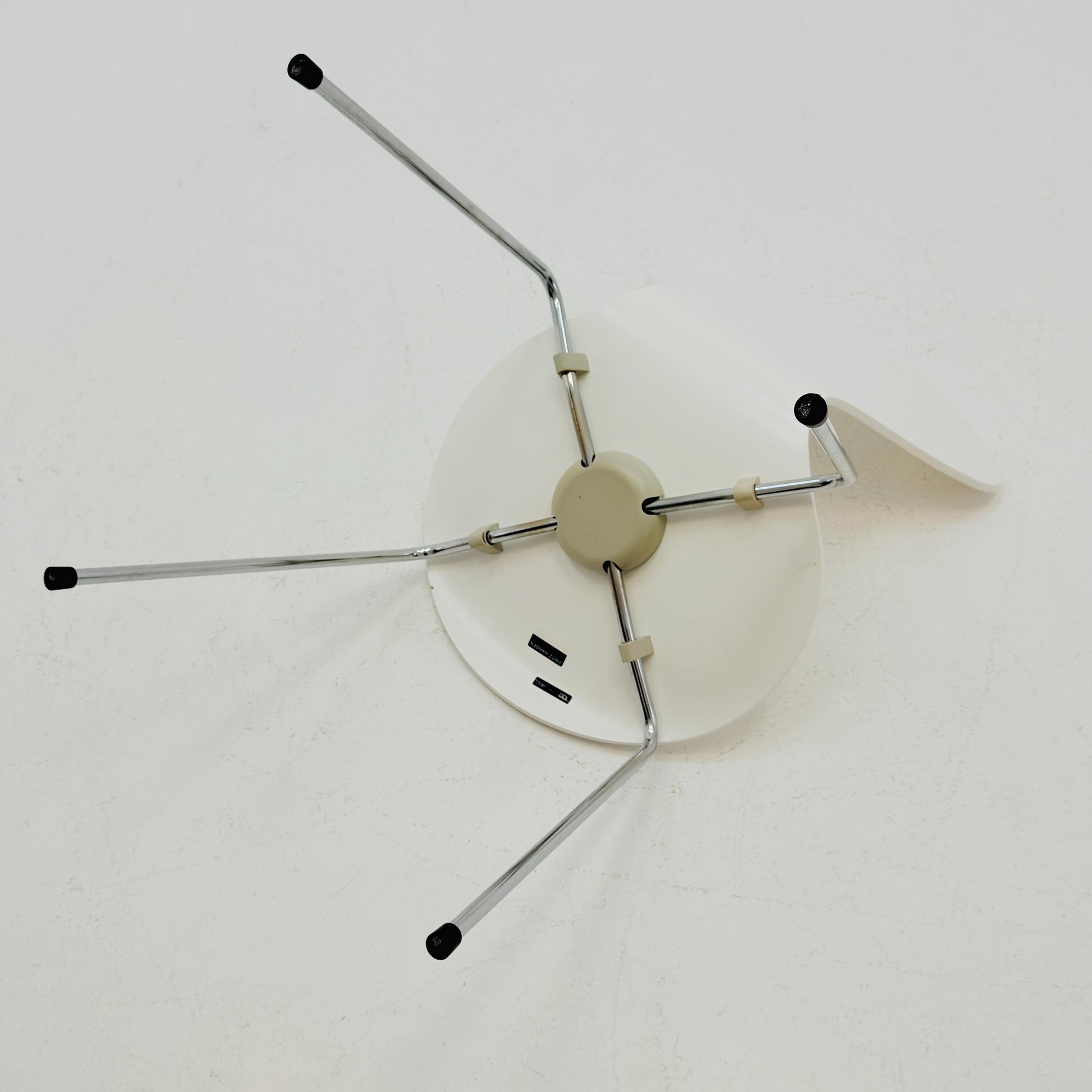 Mid century 3107 Butterfly Chair by Arne Jacobsen for Fritz Hansen, Denmark, 2000s