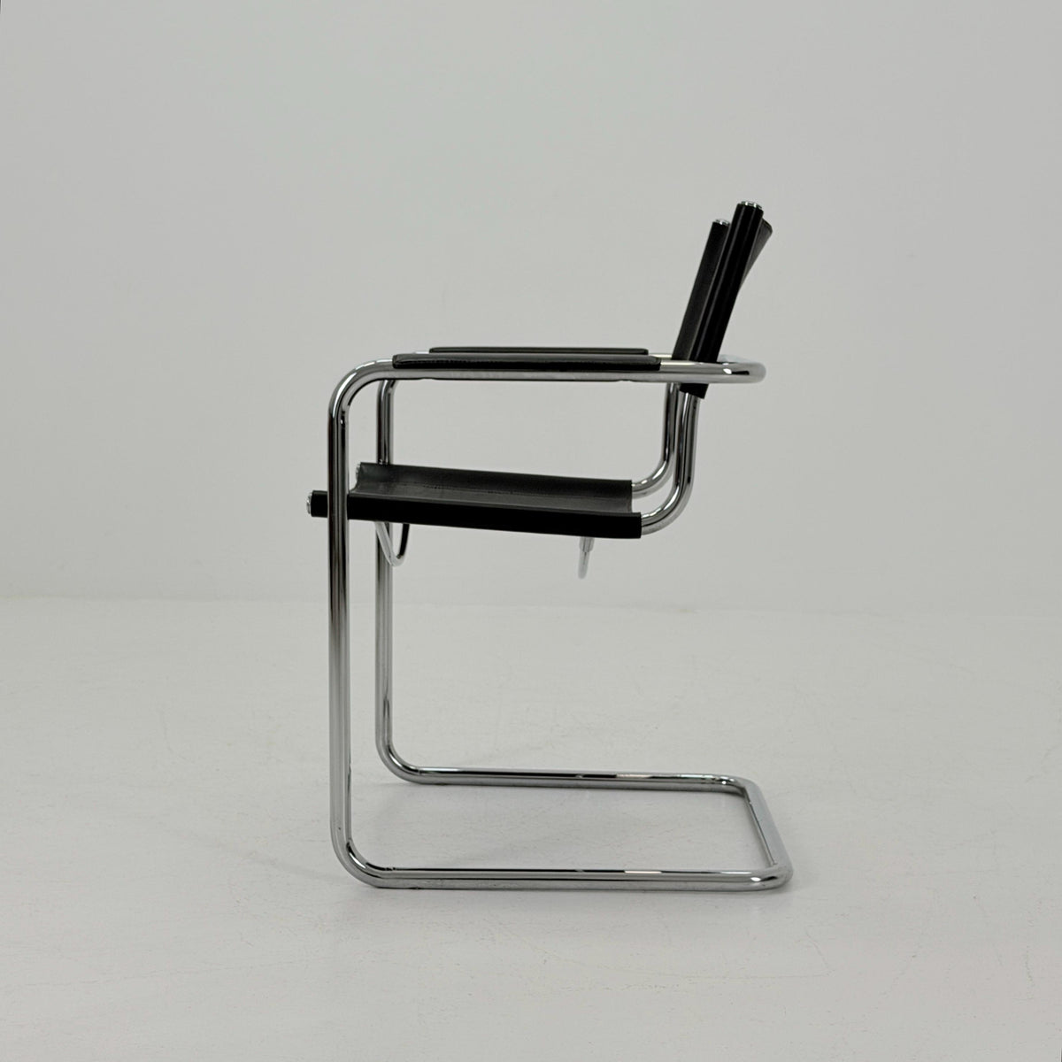 Mid-Century Bauhaus S34 black leather Armchair by Centro Studio Italy, 1980s