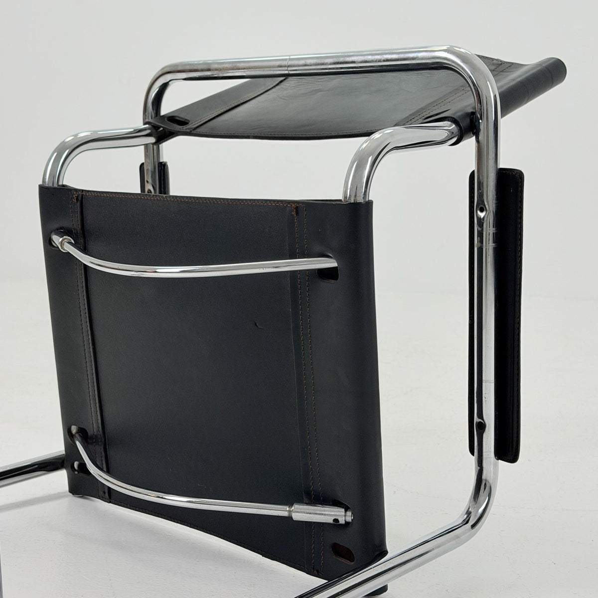Mid-Century Bauhaus S34 black leather Armchair by Centro Studio Italy, 1980s