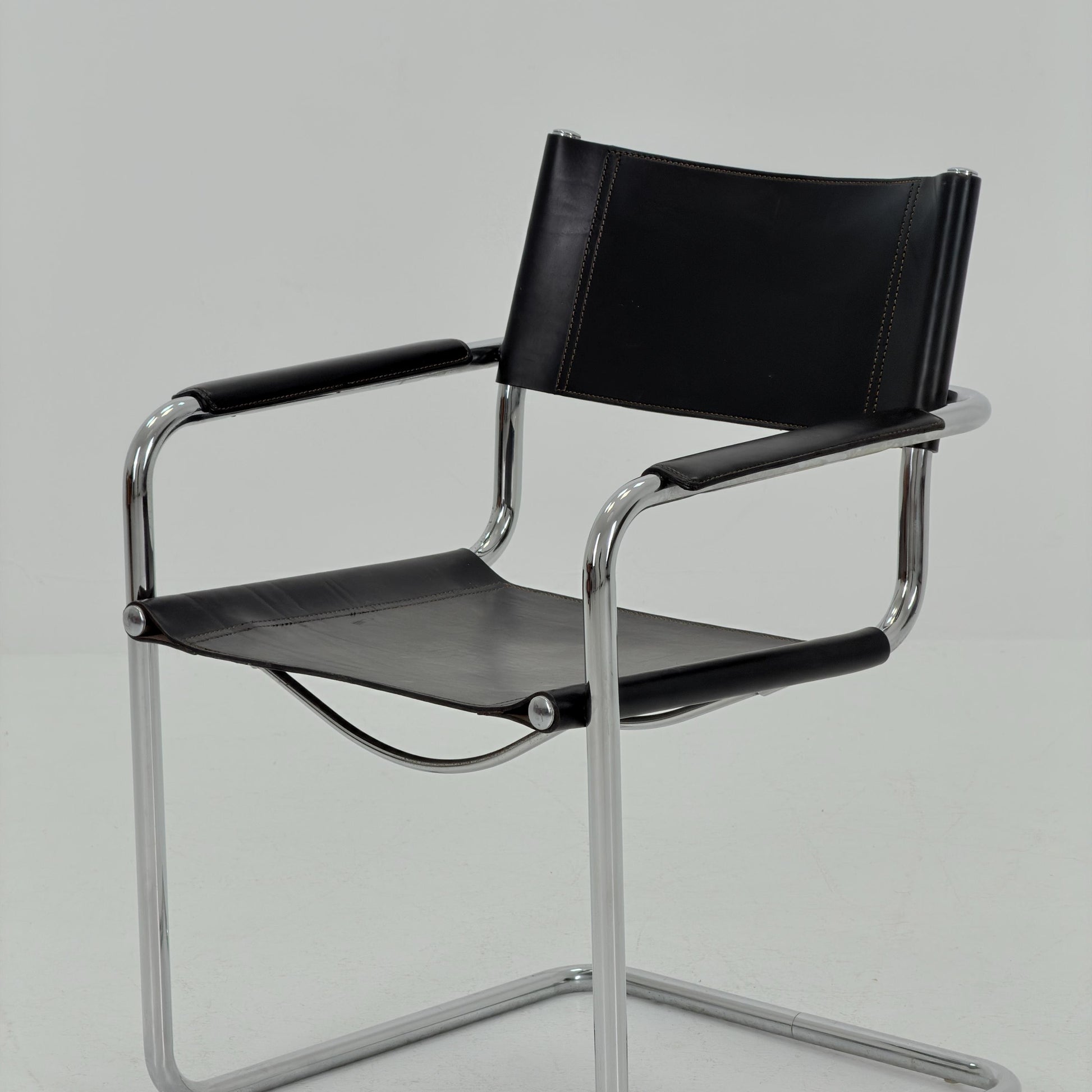 Mid-Century Bauhaus S34 black leather Armchair by Centro Studio Italy, 1980s