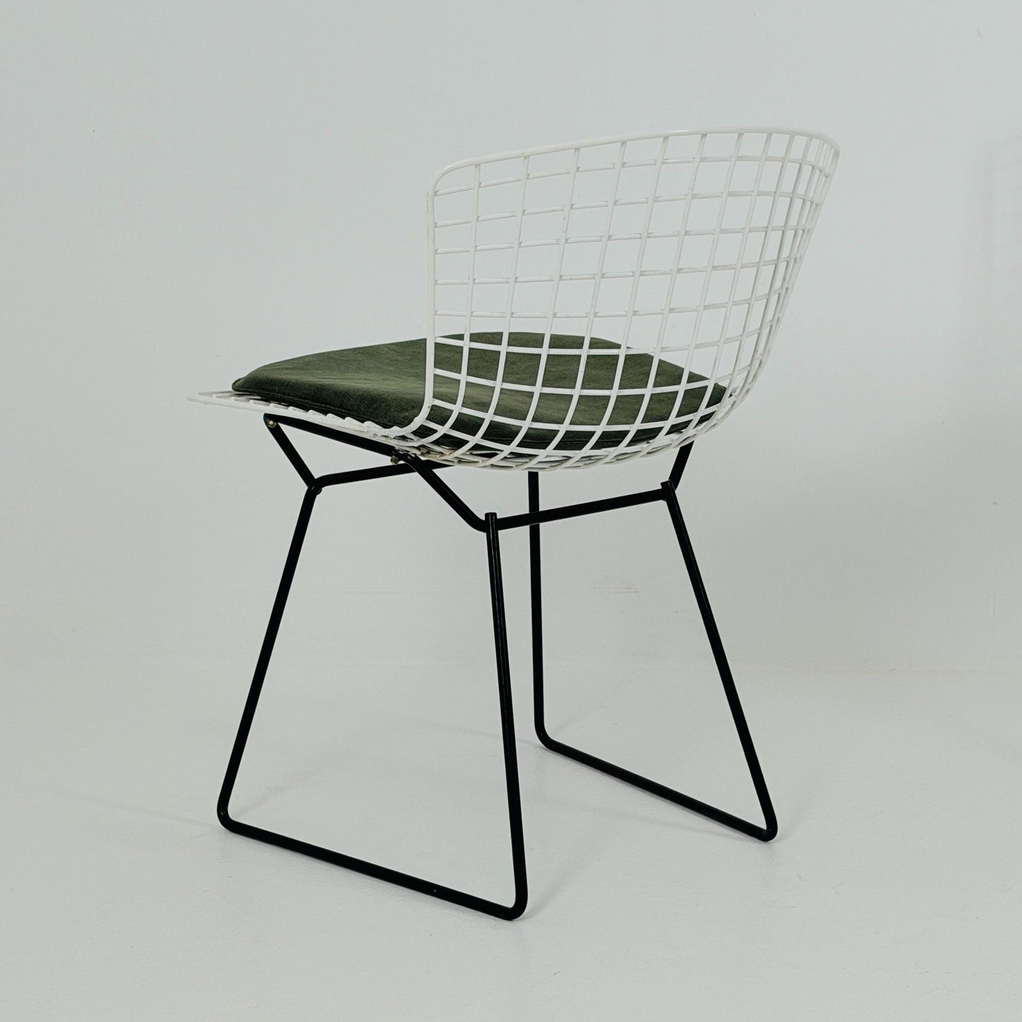Set of 2 Mid Century Harry Bertoia Model 420 Wire Chairs for Knoll International, 1970s