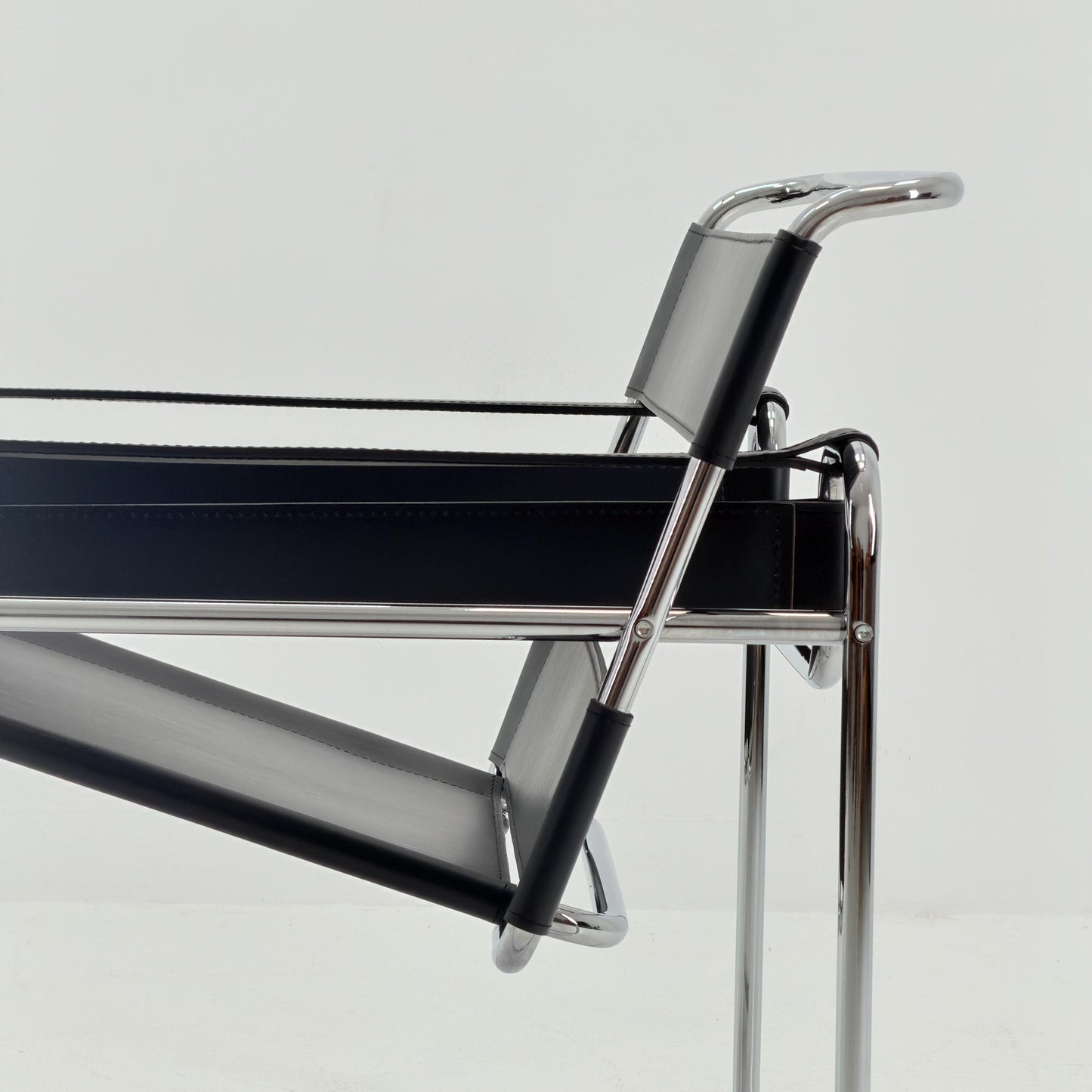 Mid century black B3 WASSILY Bauhaus Lounge armchair by Marcel Brauer 1980s Italy