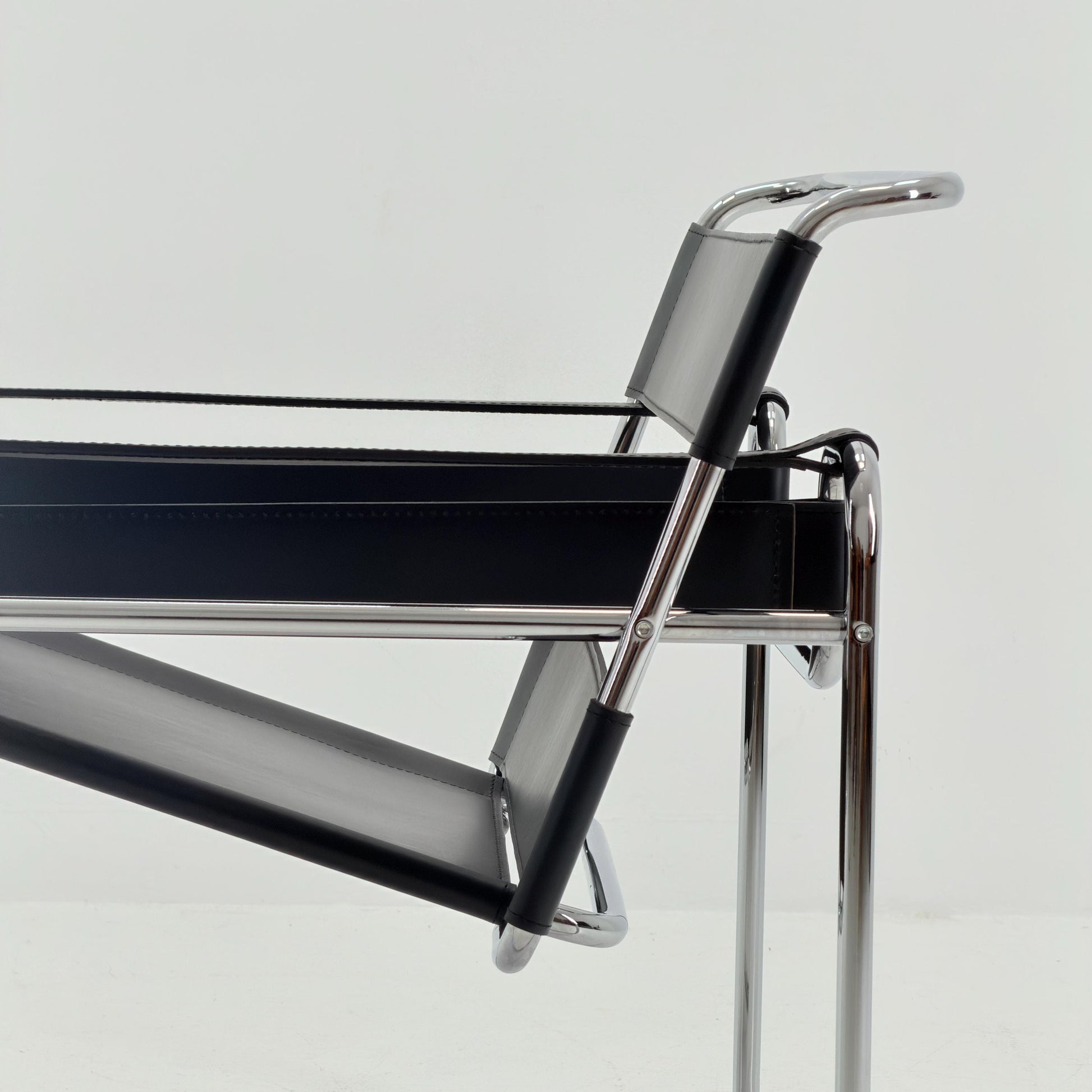 Mid century black B3 WASSILY Bauhaus Lounge armchair by Marcel Brauer 1980s Italy