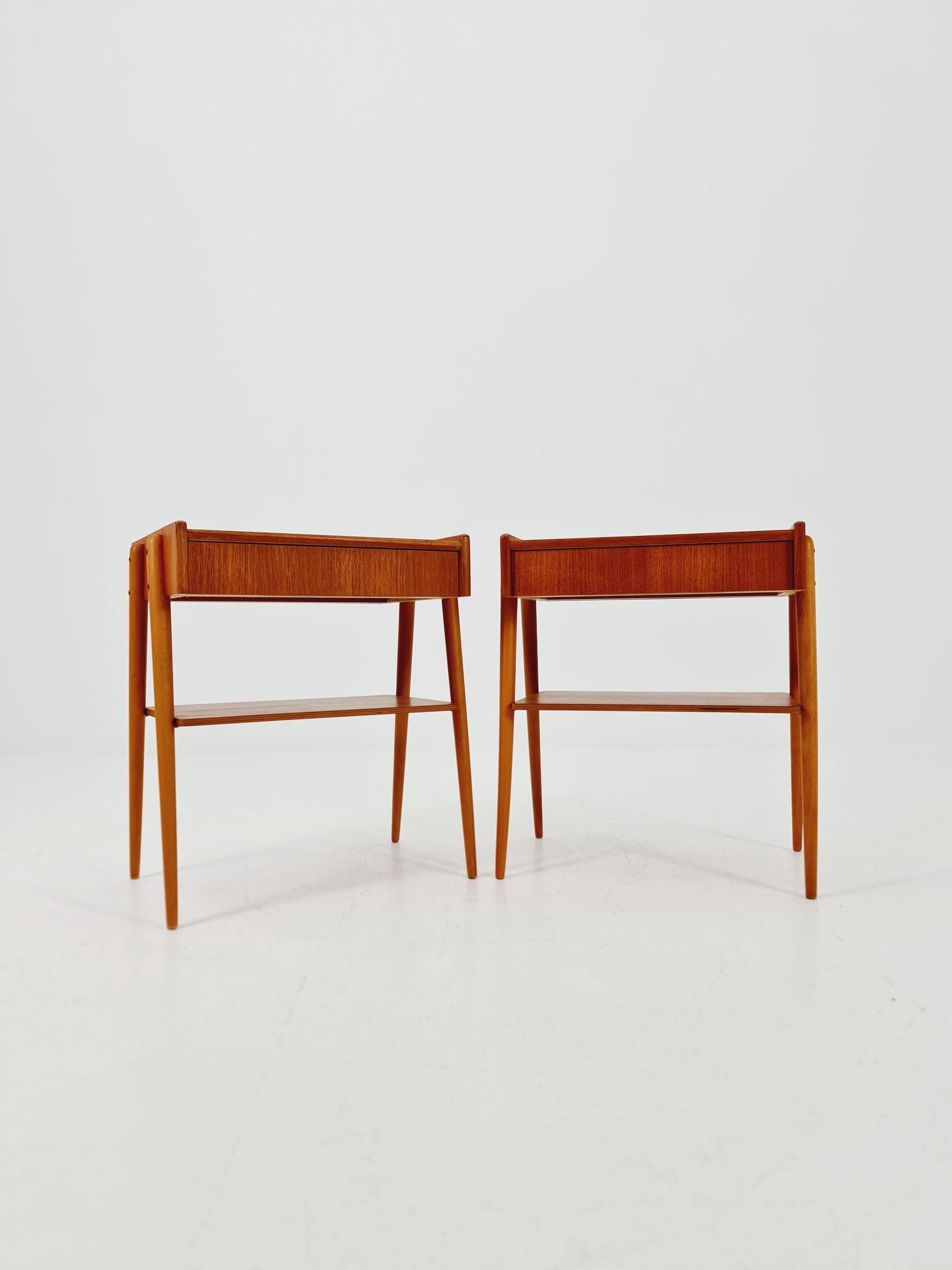 Pair of Swedish Midcentury Teak Vintage Side table/ Bedside table/ Night stand by Carlström & Co, 1960s
