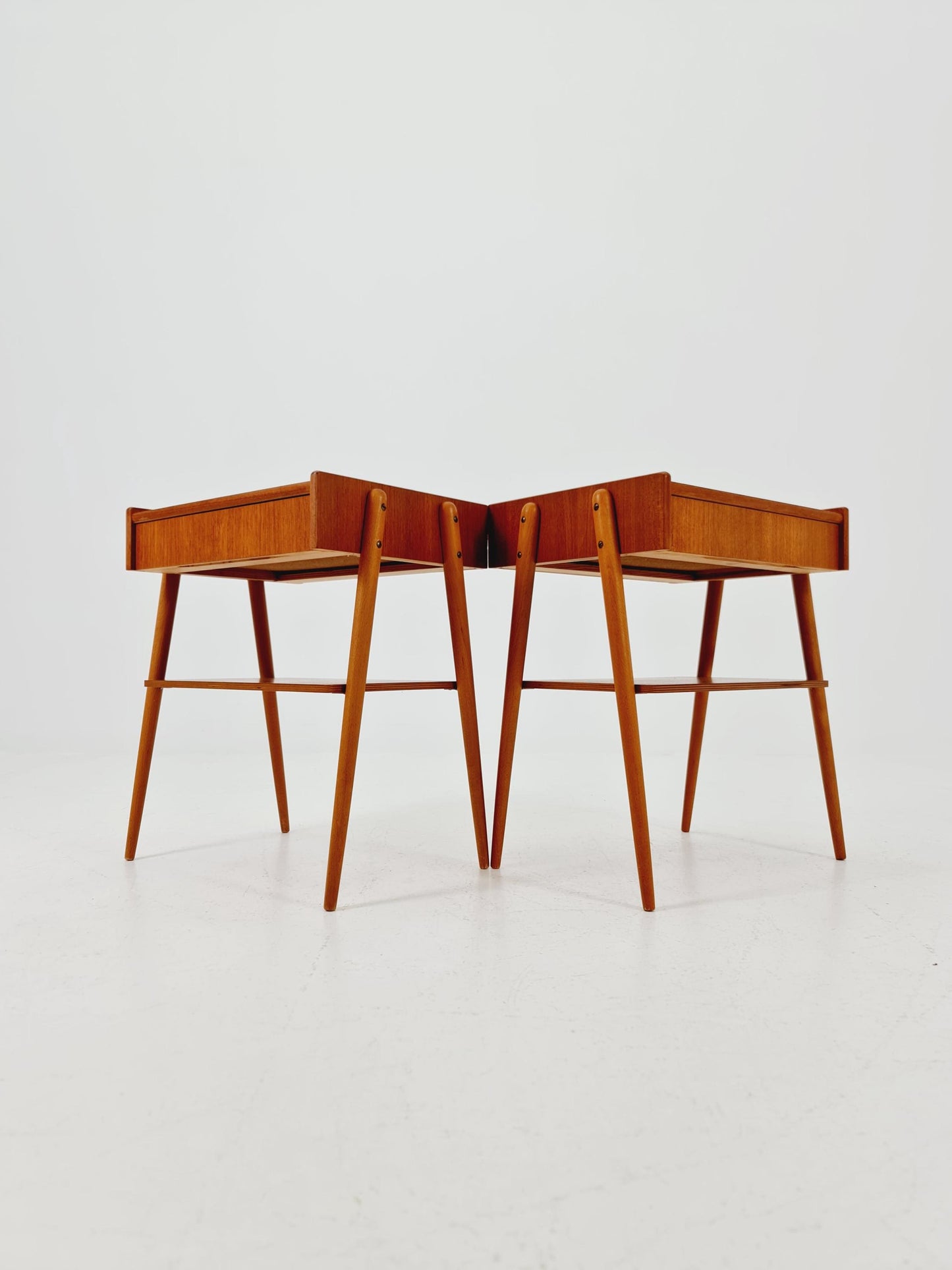 Pair of Swedish Midcentury Teak Vintage Side table/ Bedside table/ Night stand by Carlström & Co, 1960s