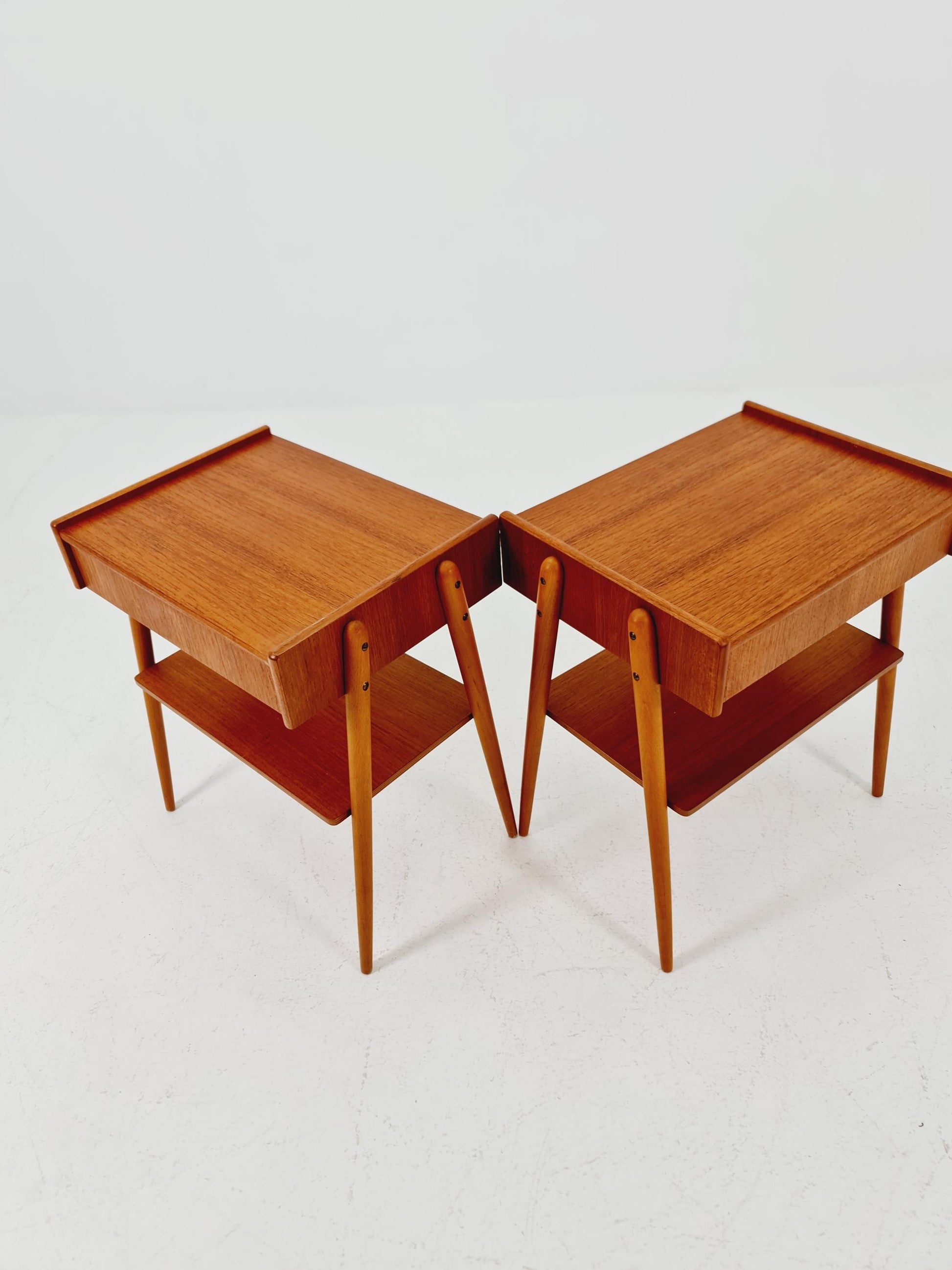 Pair of Swedish Midcentury Teak Vintage Side table/ Bedside table/ Night stand by Carlström & Co, 1960s