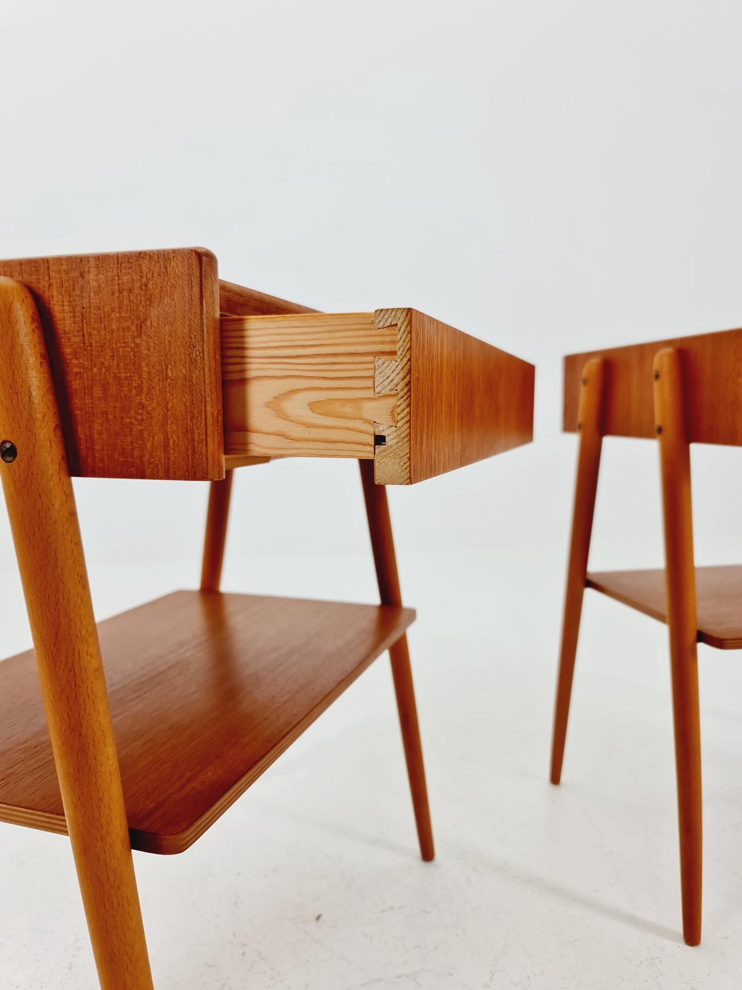 Pair of Swedish Midcentury Teak Vintage Side table/ Bedside table/ Night stand by Carlström & Co, 1960s