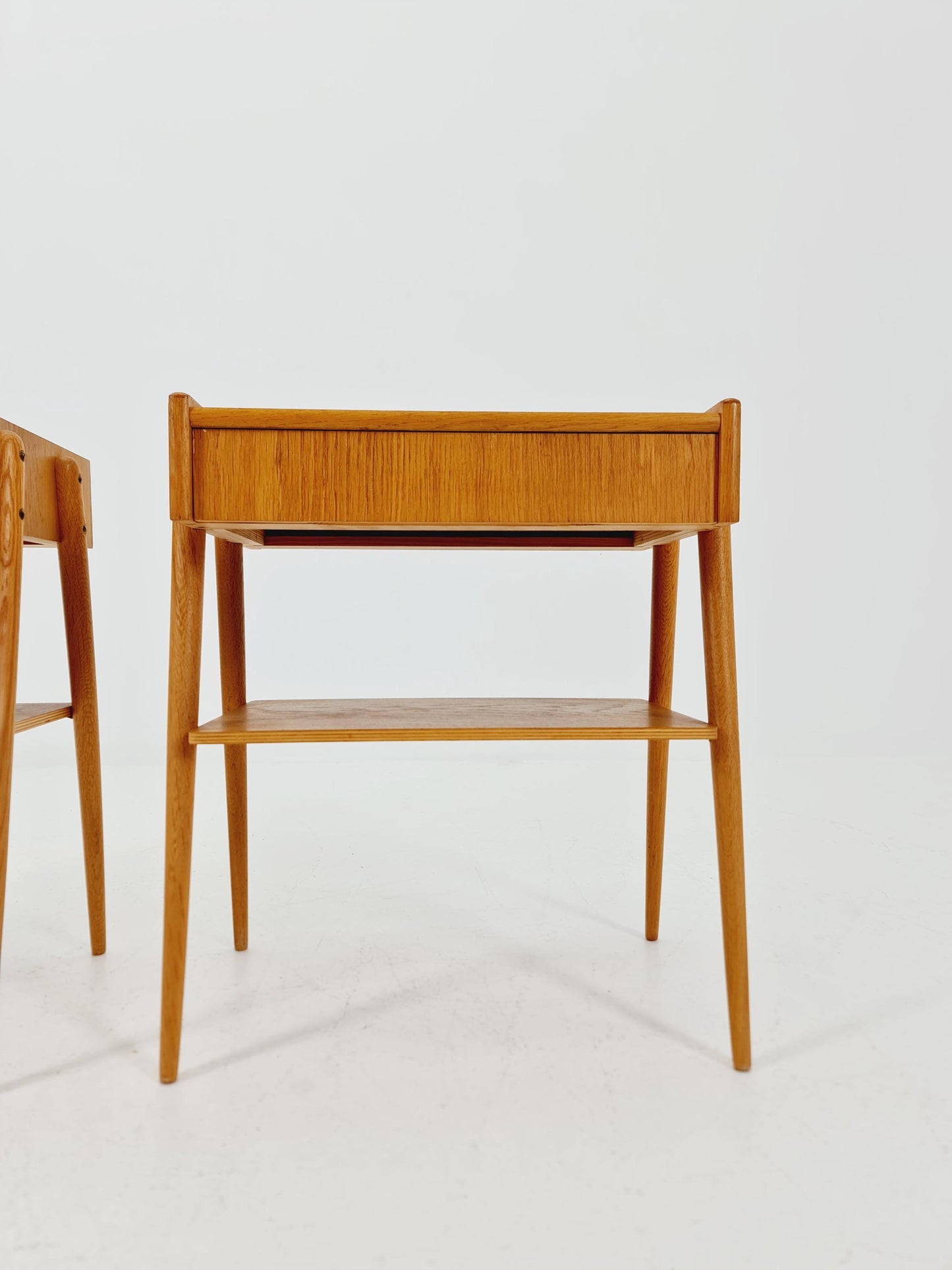 Pair of Swedish Midcentury Oak Vintage Side table/ Bedside table/ Night stand by Carlström & Co, 1960s