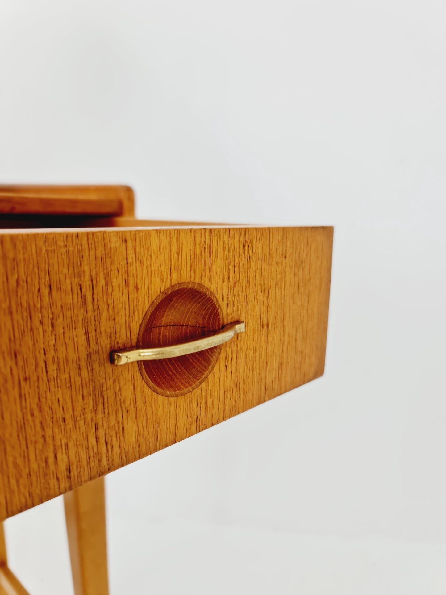 Mid Century Modern Danish Teak vanity table make up table by Fröseke for AB nybrofabriken, 1960s