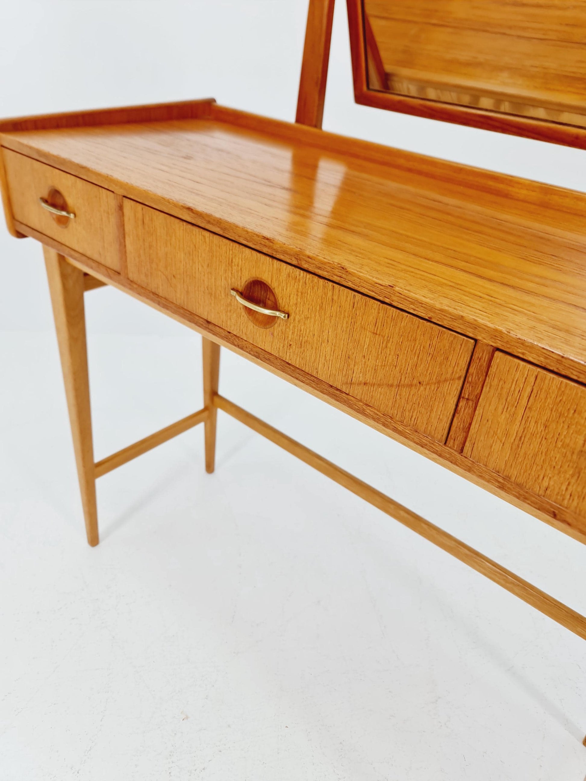 Mid Century Modern Danish Teak vanity table make up table by Fröseke for AB nybrofabriken, 1960s