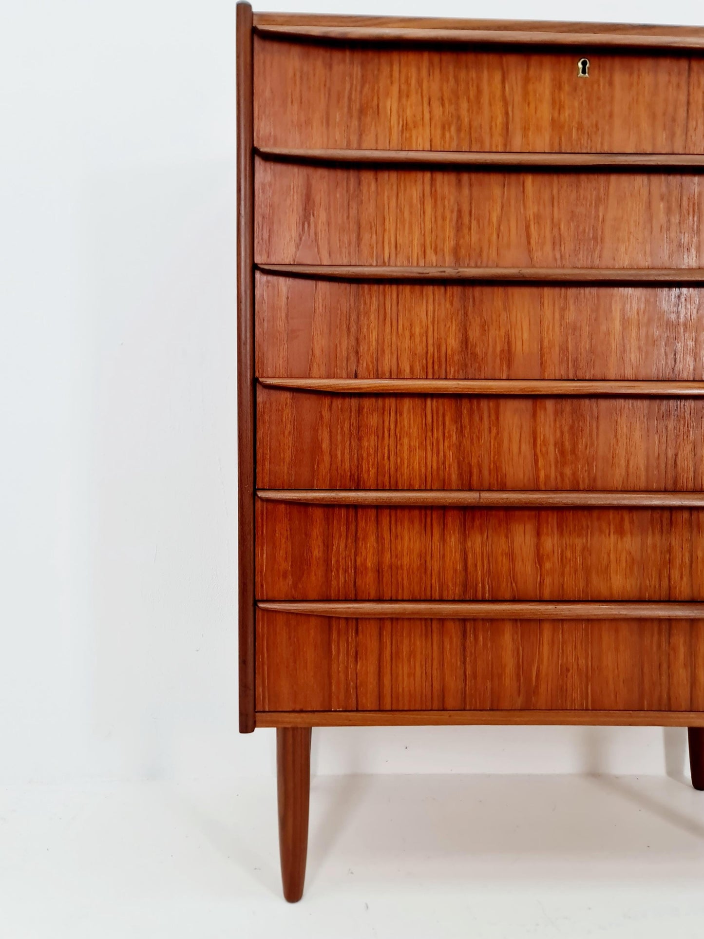 Midcentury danish design chest of drawers 1960s