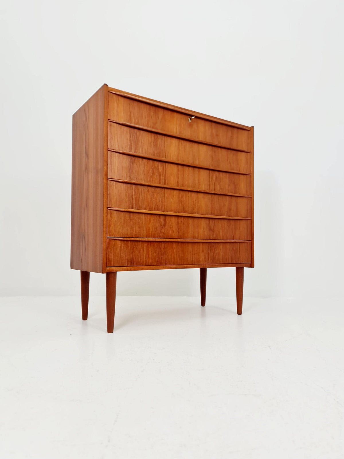 Midcentury danish design chest of drawers By Tylvad Hansen 1960s