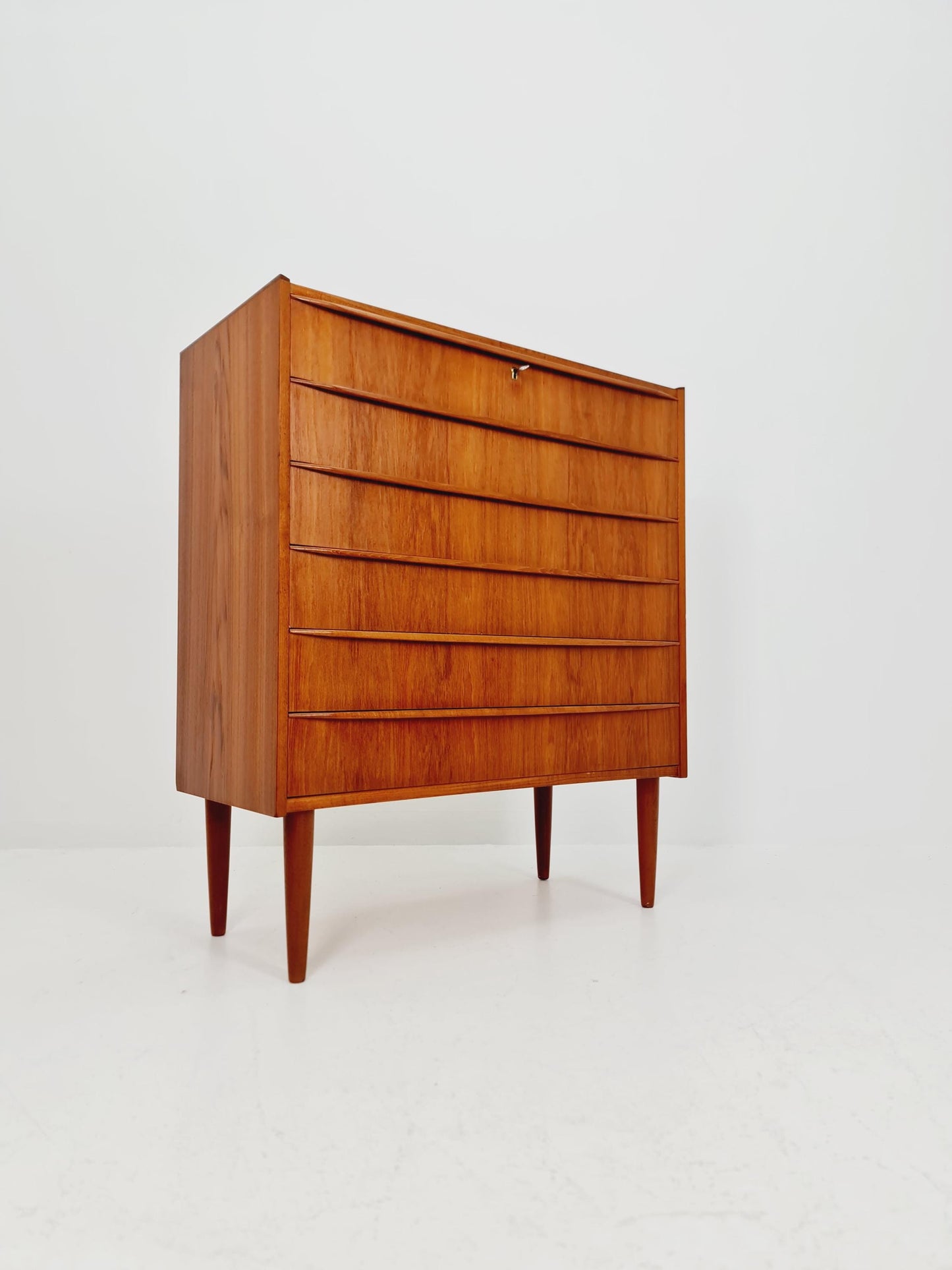 Midcentury danish design chest of drawers By Tylvad Hansen 1960s