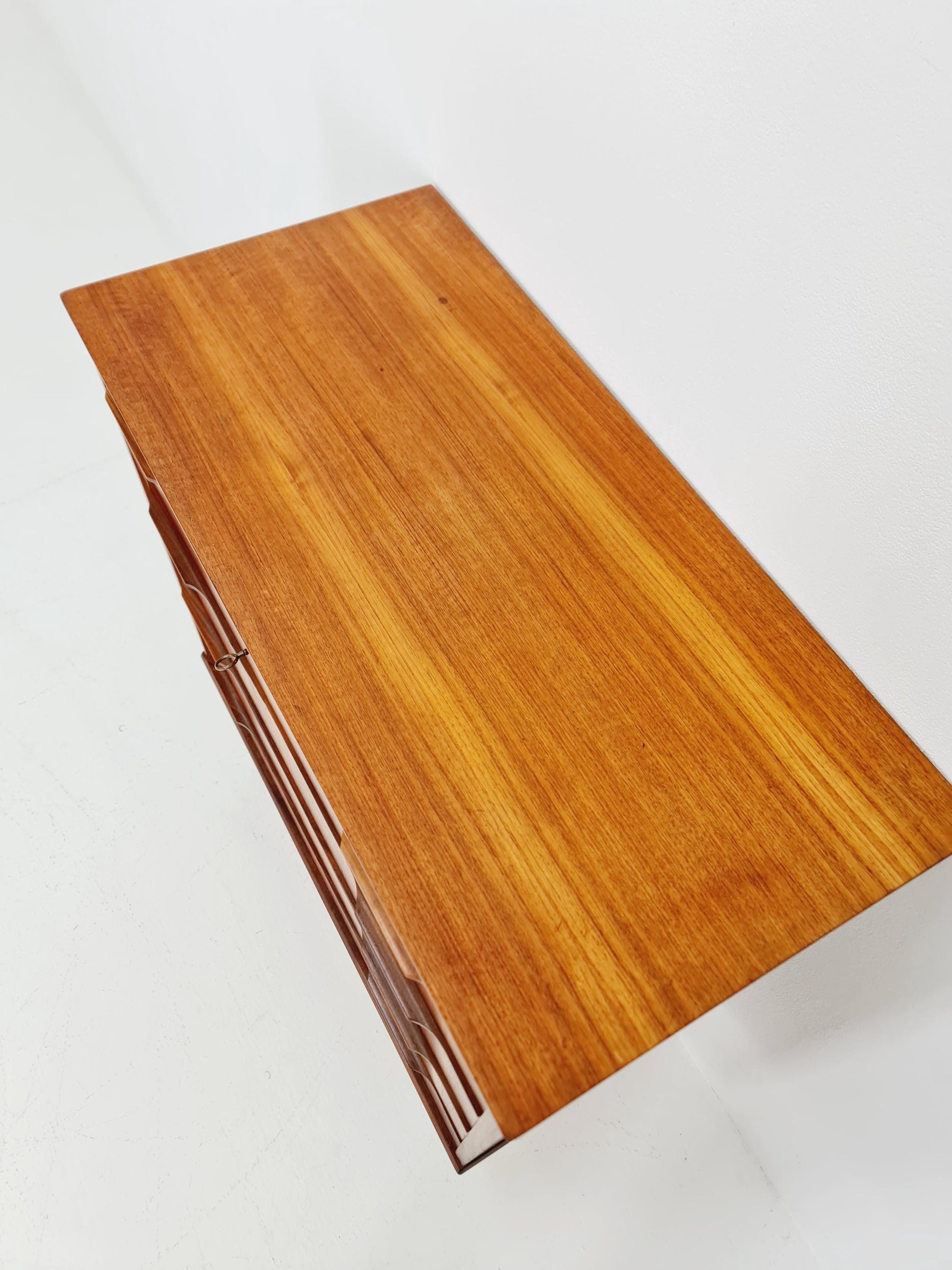 Midcentury danish design chest of drawers / drawer dresser /4 drawers cabinet By Ejsing Möbelfabrik 1960s