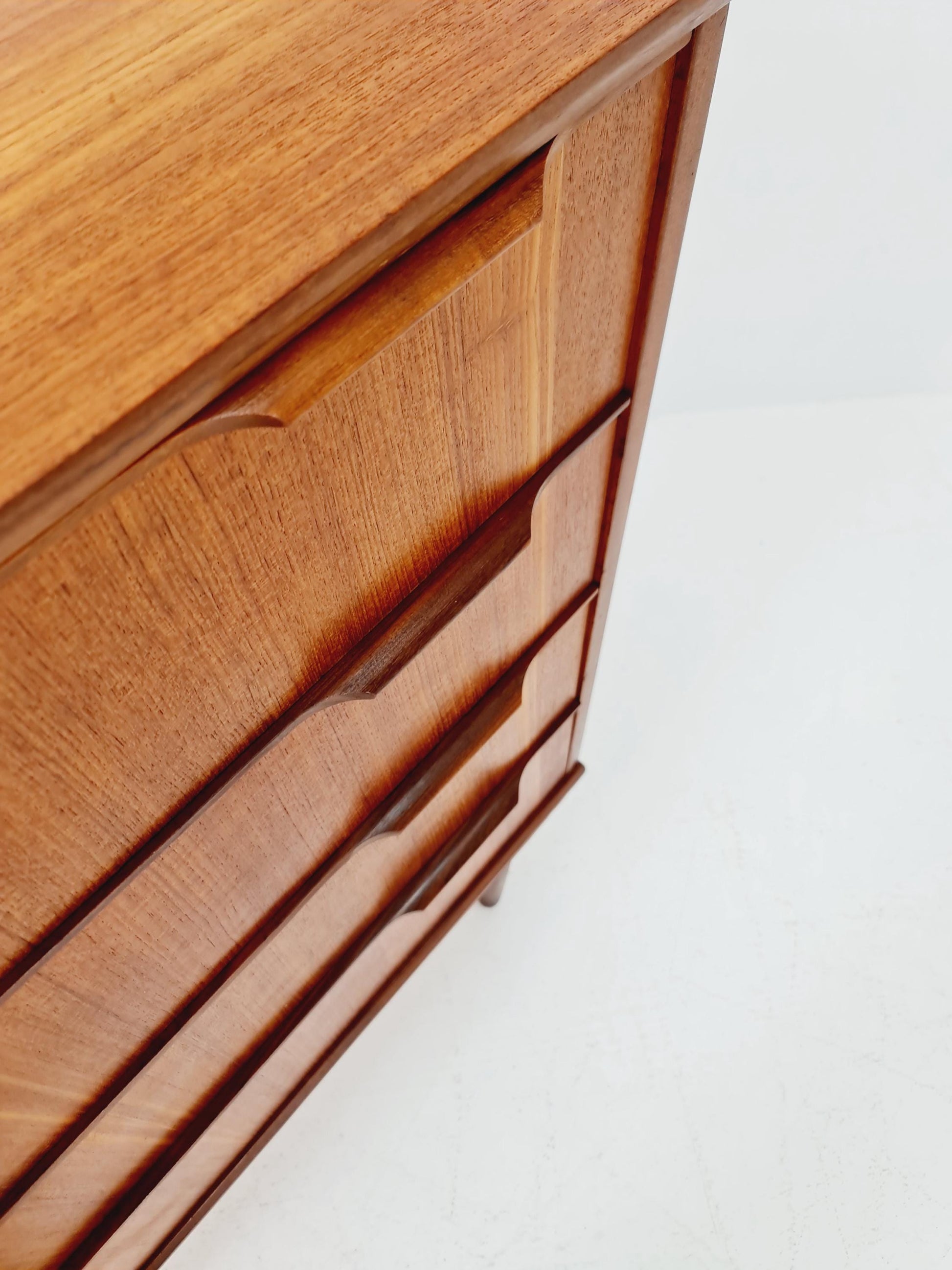 Midcentury danish design chest of drawers / drawer dresser /4 drawers cabinet By Ejsing Möbelfabrik 1960s