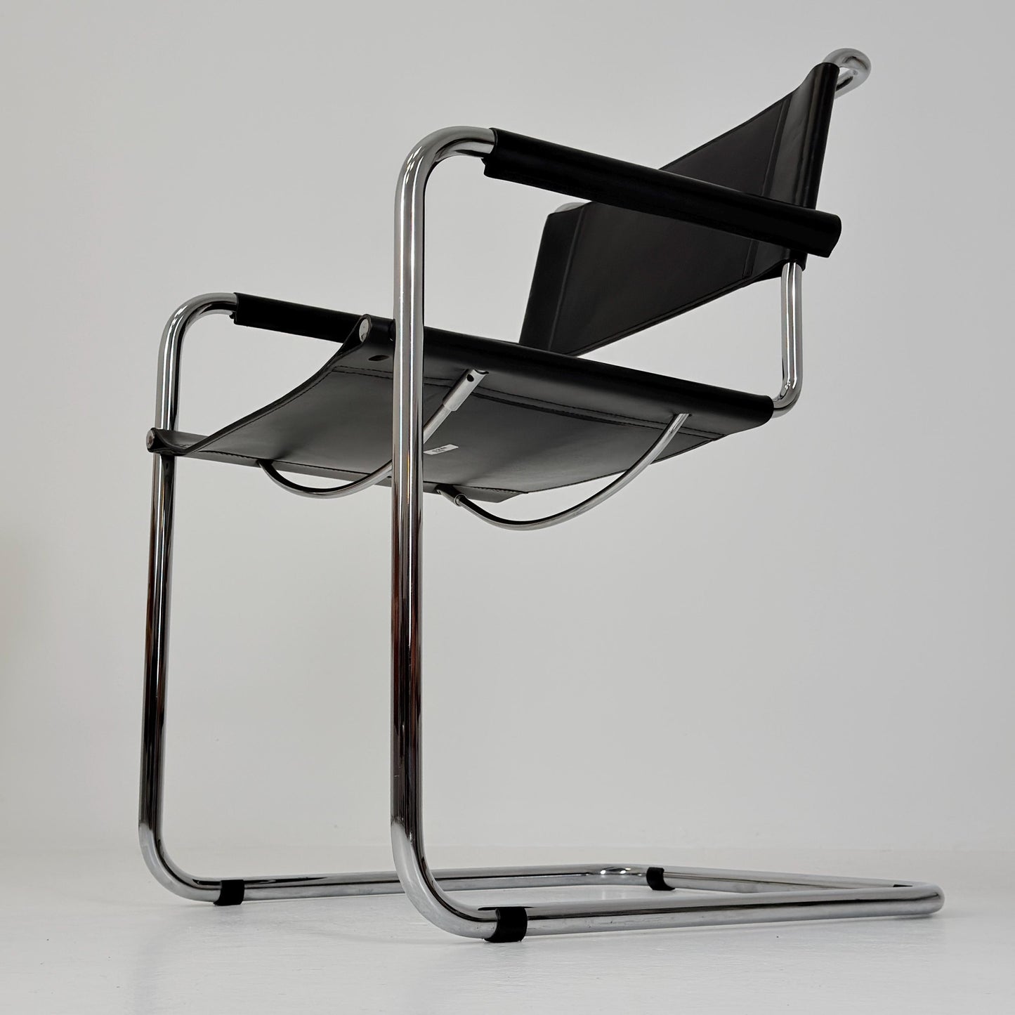 1 of 25 Mid Century Bauhaus S34 Cantilever Armchair by Mart Stam for Italia Mobilia, Black Leather & Chrome, Italy 1980s