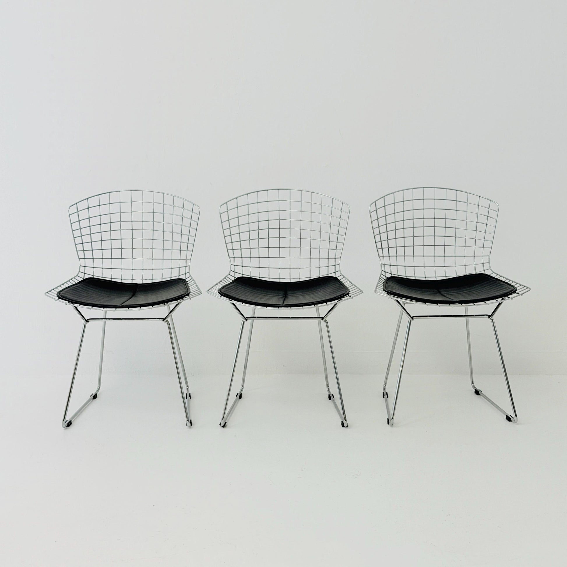 1 of 3 Mid Century Wire Chrom side Chair by Harry Bertoia , 1980s Germany