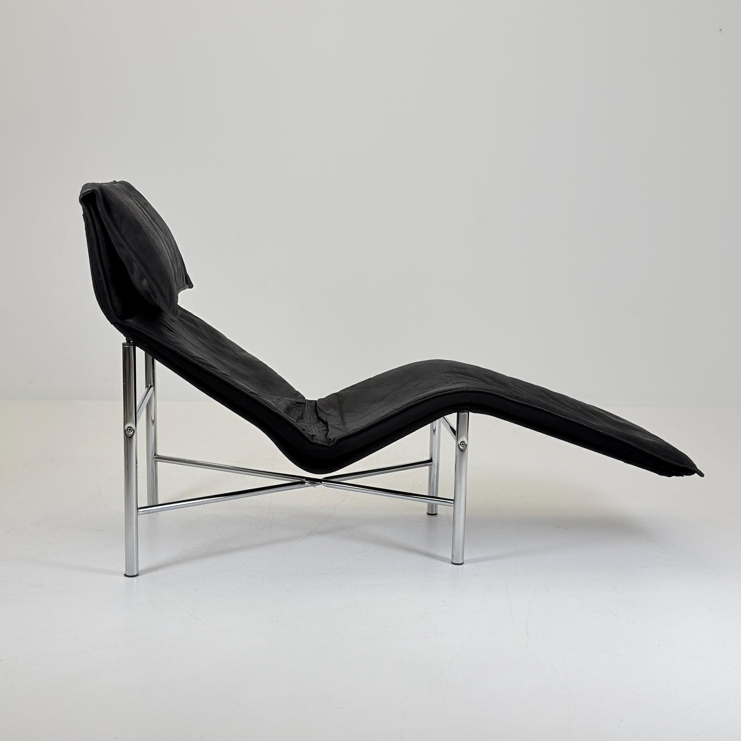 Post Modern Tord Björklund “Skye” Chaise Lounge for Ikea, Sweden, circa 1970s