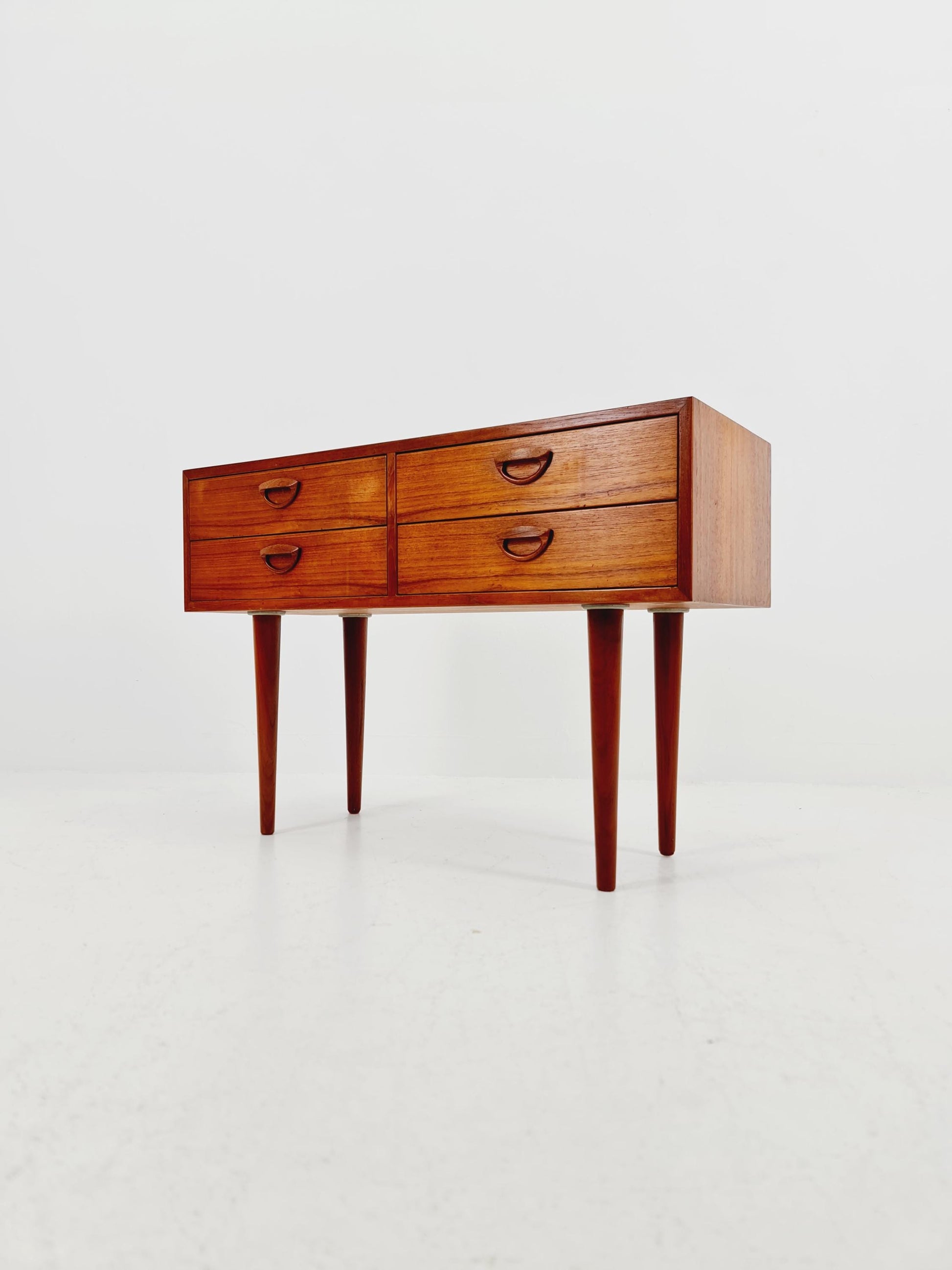 Midcentury danish design chest of drawers By KAi Kristiansen 1960s
