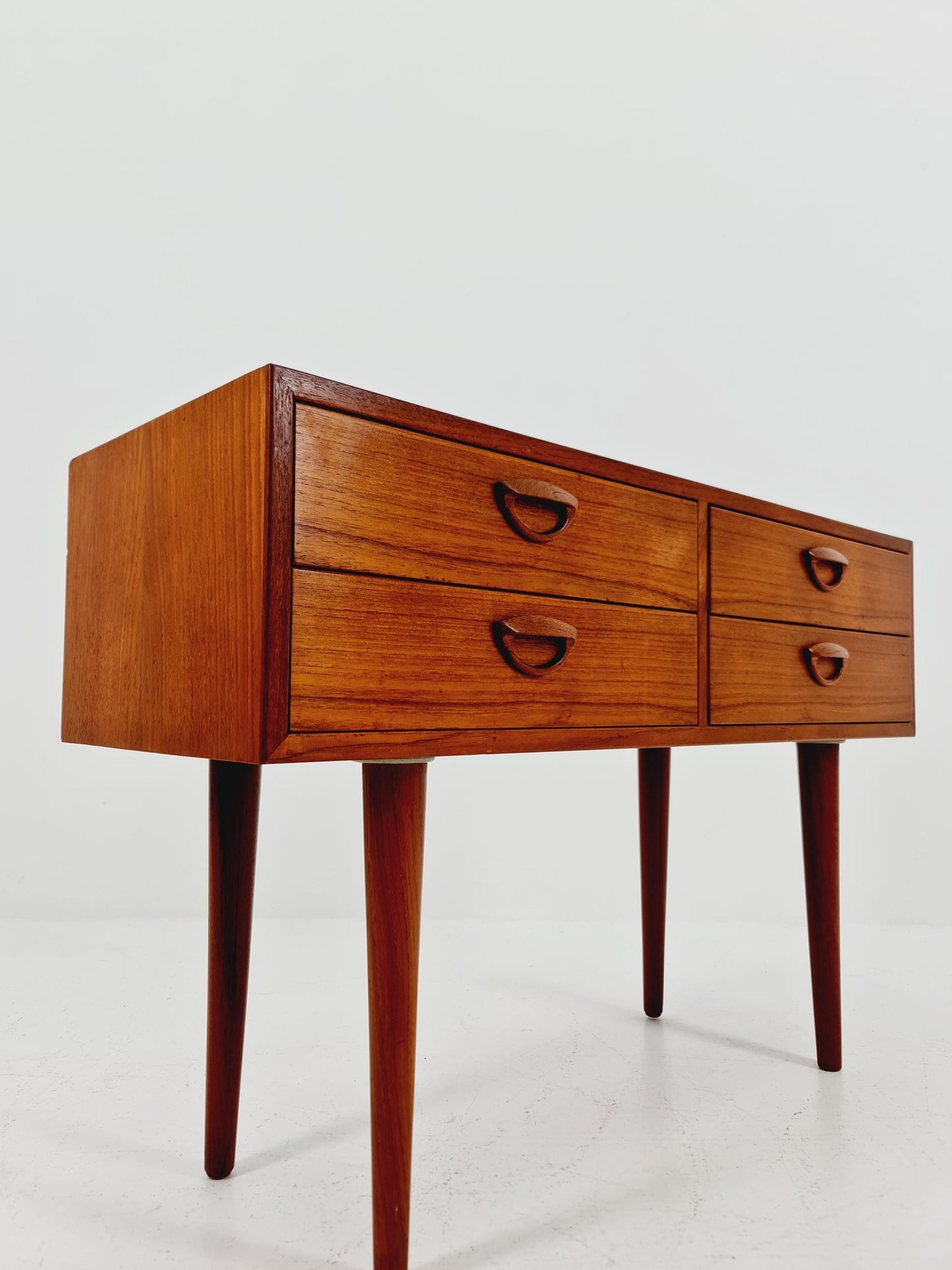 Midcentury danish design chest of drawers By KAi Kristiansen 1960s