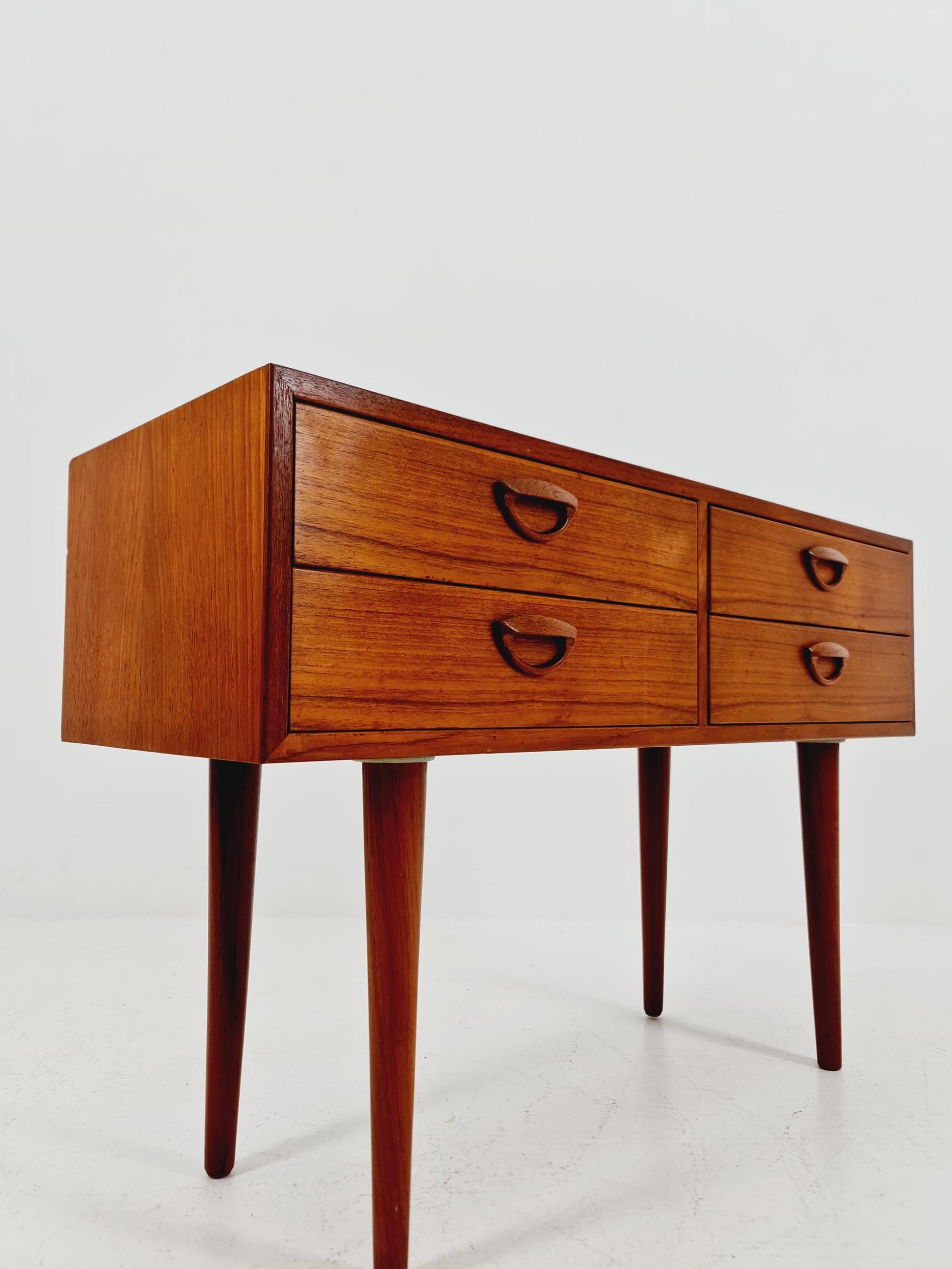 Midcentury danish design chest of drawers By KAi Kristiansen 1960s
