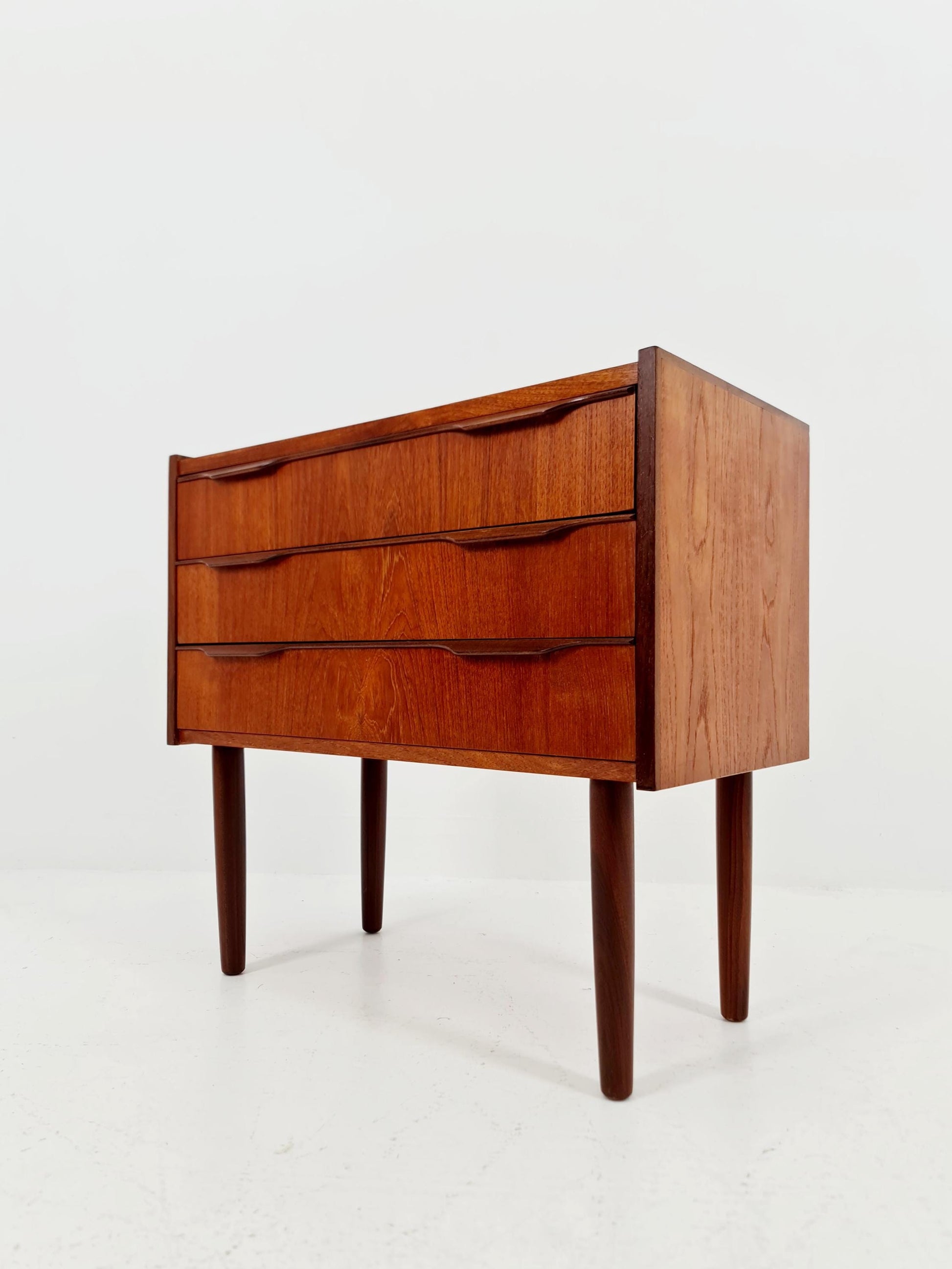 Midcentury danish drawer dresser /3 drawers 1960s