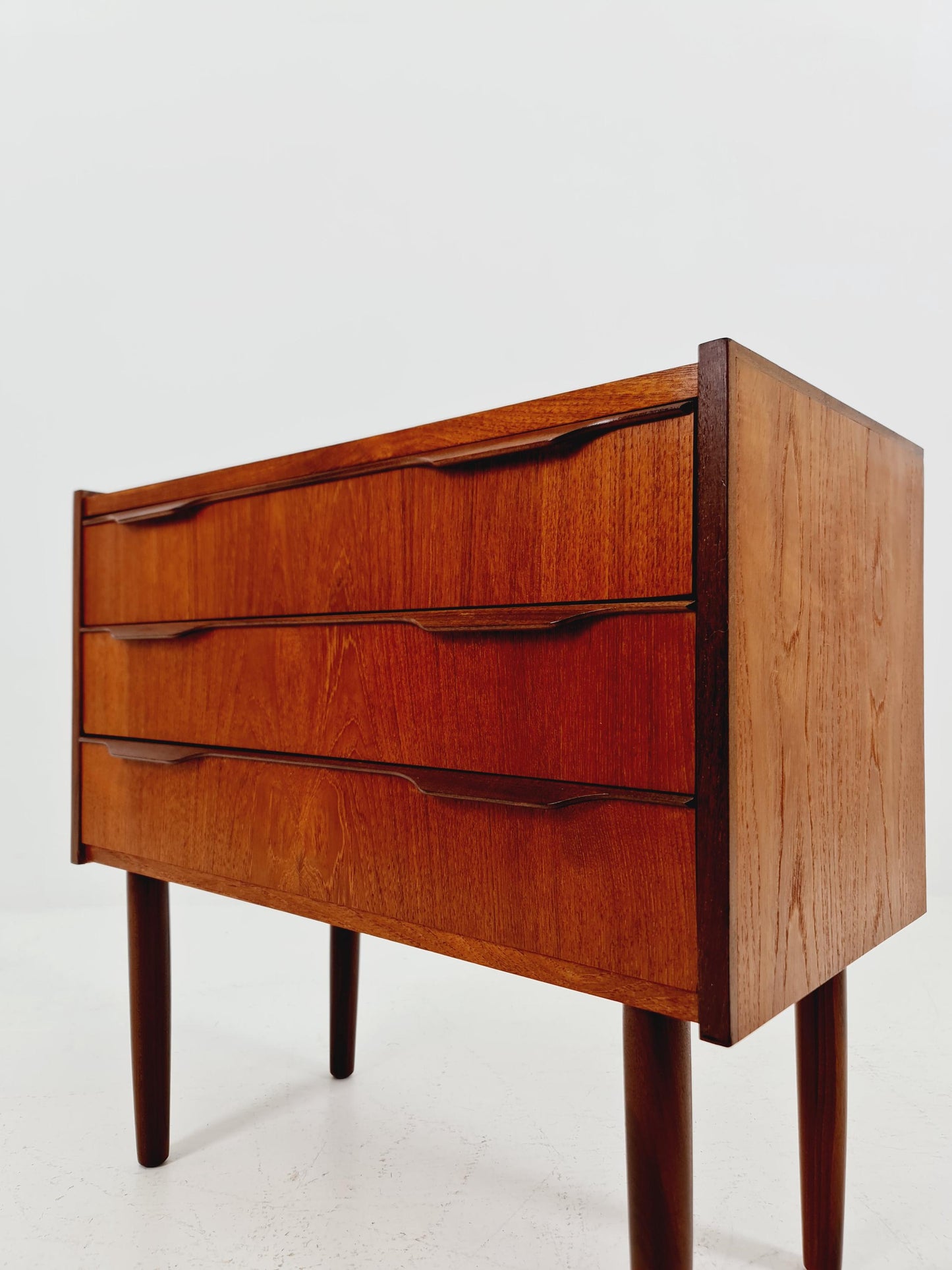 Midcentury danish drawer dresser /3 drawers 1960s