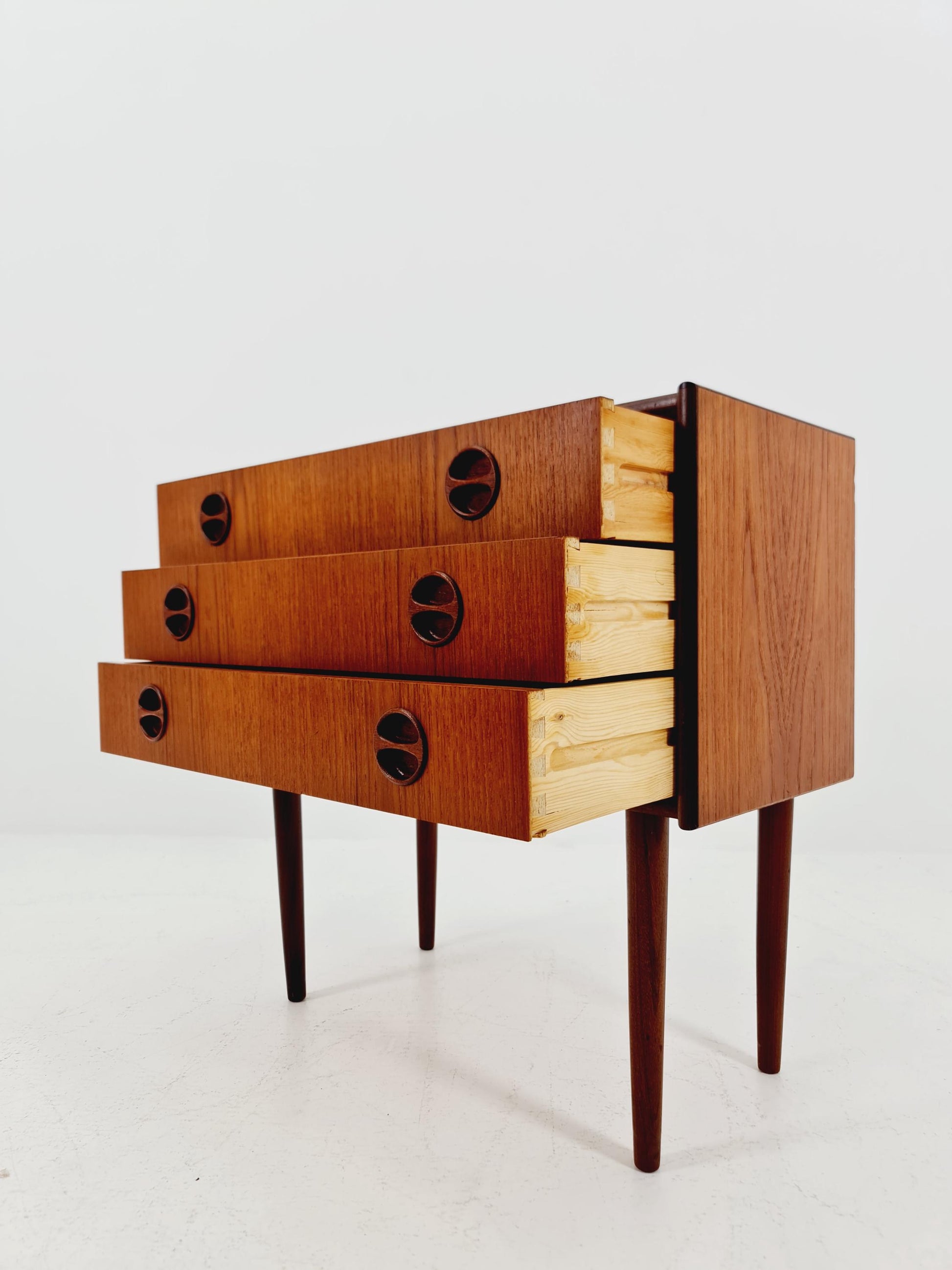 Midcentury danish drawer dresser /3 drawers 1960s