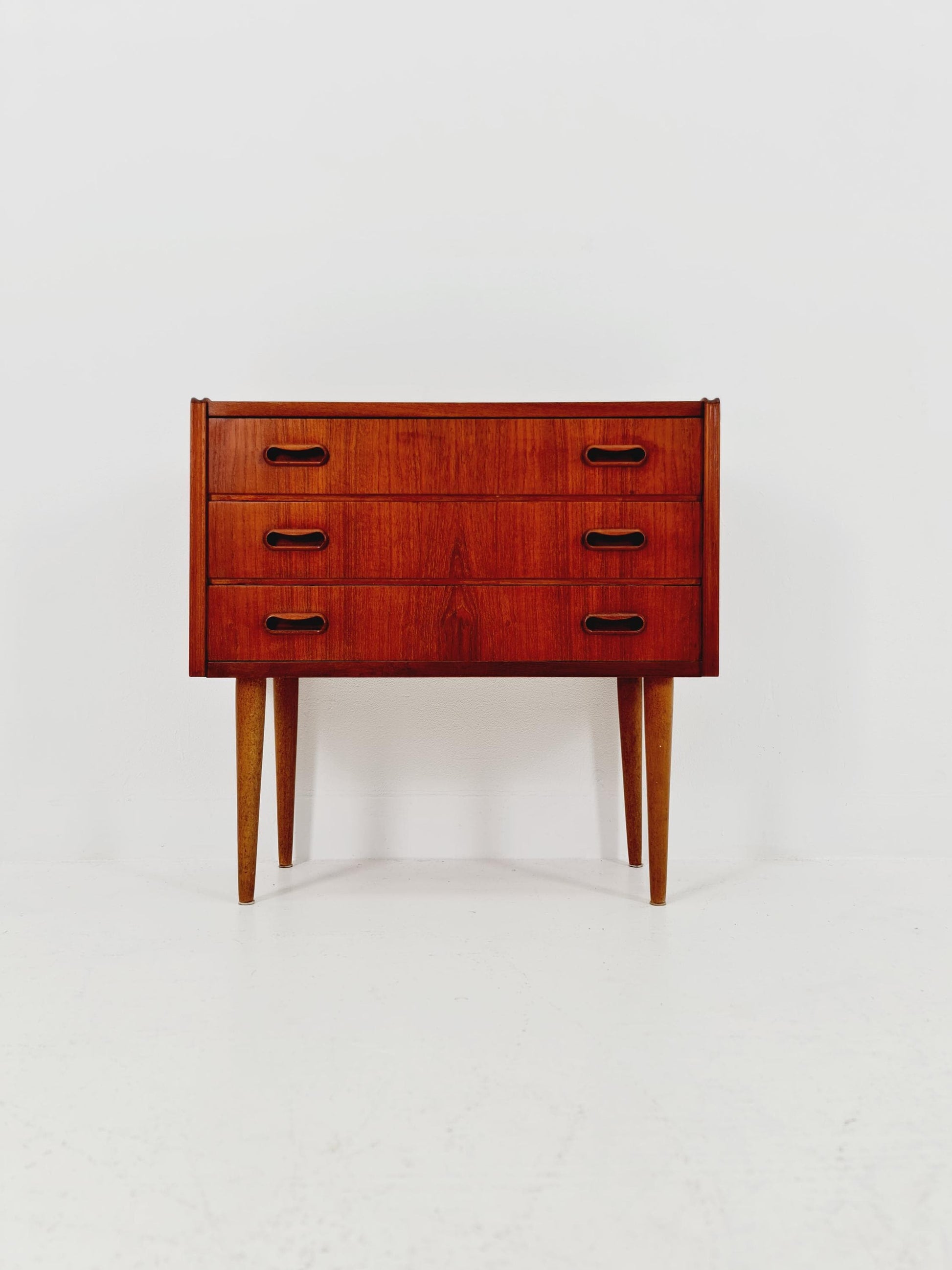 Midcentury danish drawer dresser /3 drawers 1960s