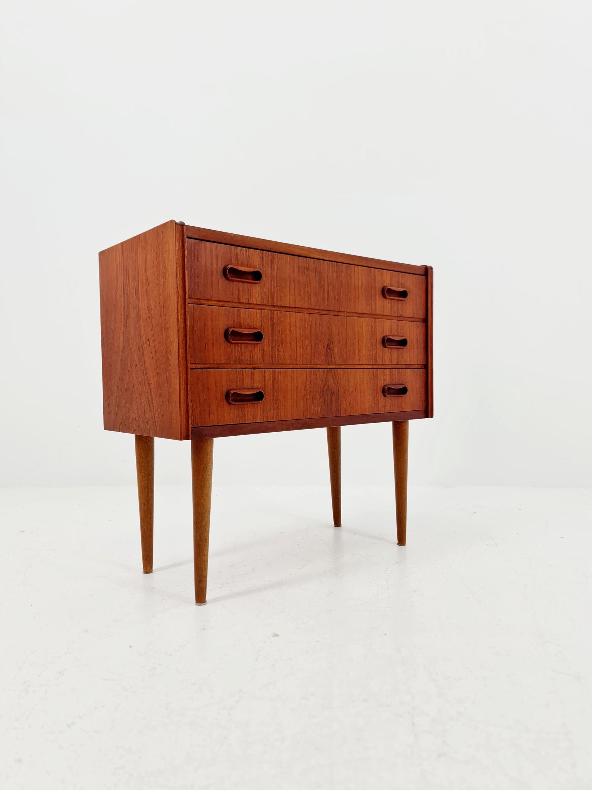 Midcentury danish drawer dresser /3 drawers 1960s