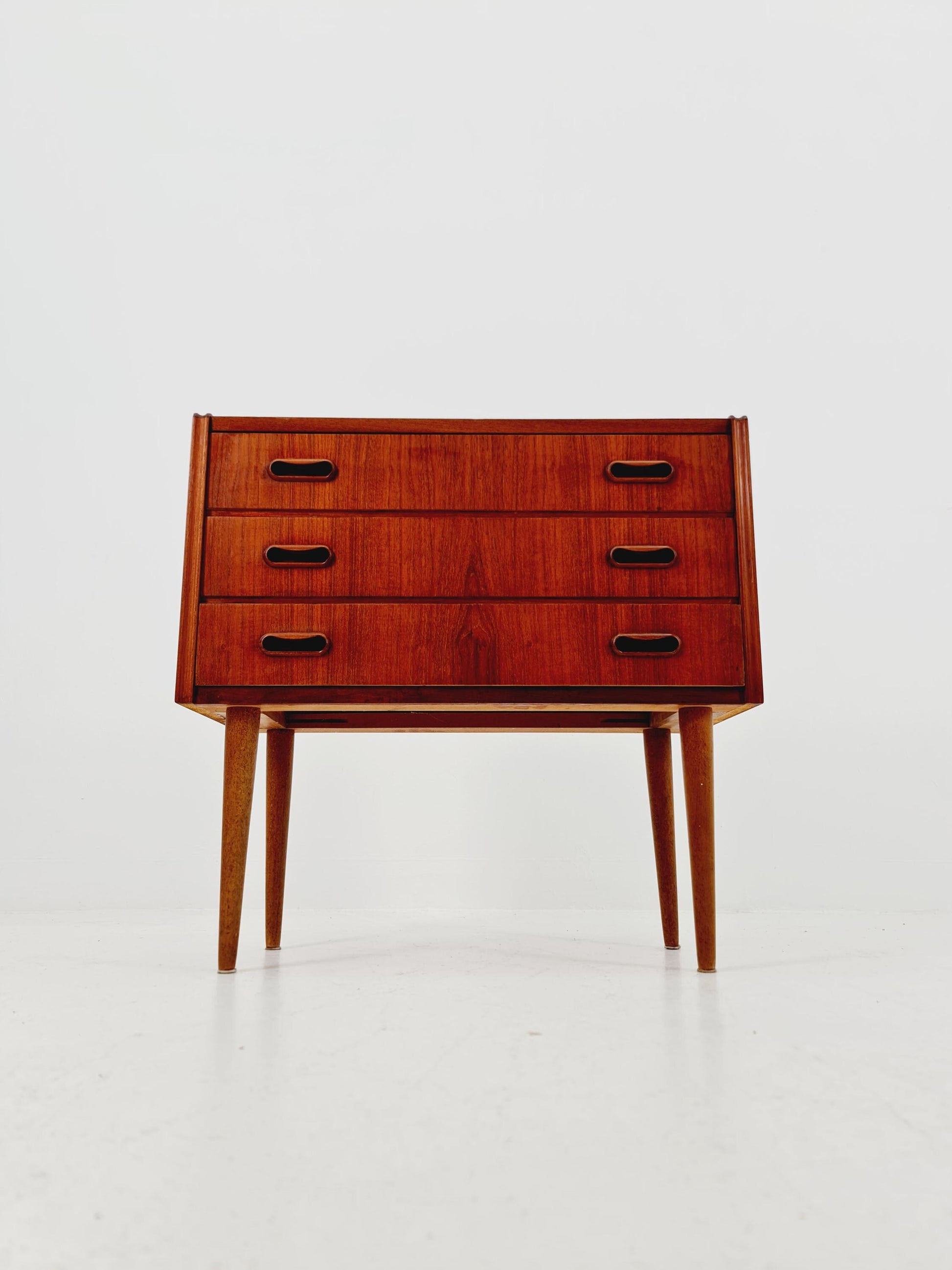 Midcentury danish drawer dresser /3 drawers 1960s