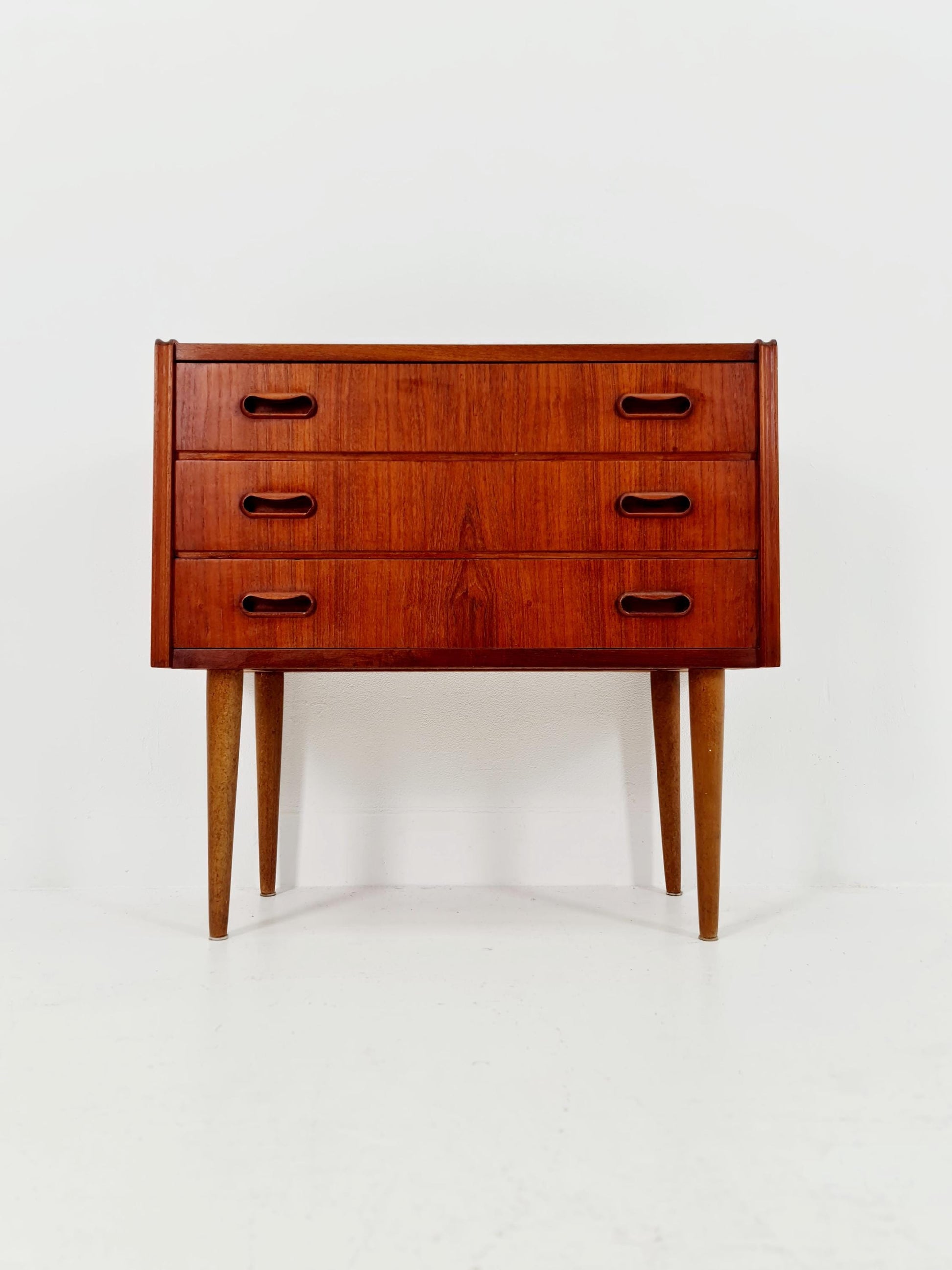 Midcentury danish drawer dresser /3 drawers 1960s