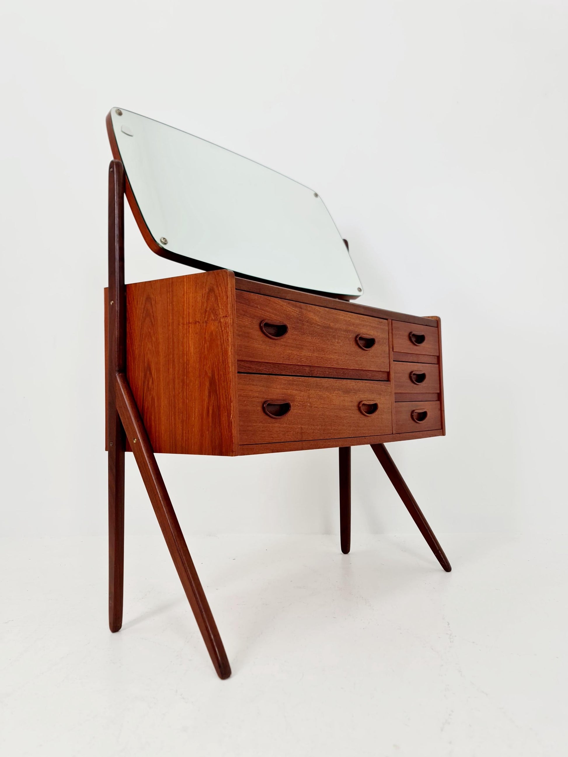 Rare Mid Century Modern Danish Teak vanity table/ make up table by G&T, 1960