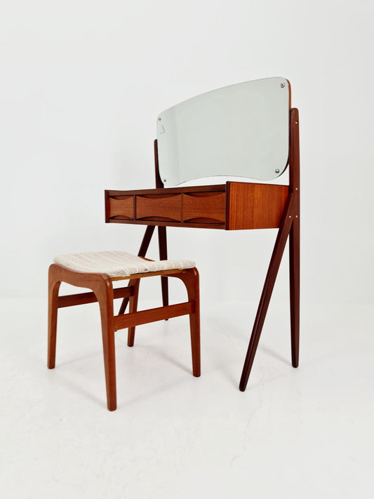 Rare Mid Century Modern Danish Teak vanity table/ make up table by Arne Vodder for Olholm , 1960
