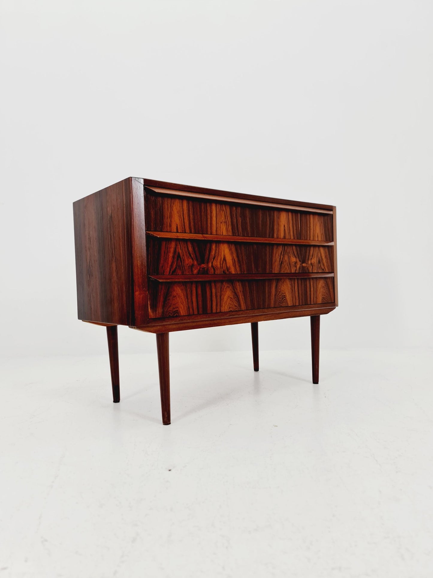 Midcentury danish drawer dresser /3 drawers by EDV. Valentinsen Möbelfabrik 1960s
